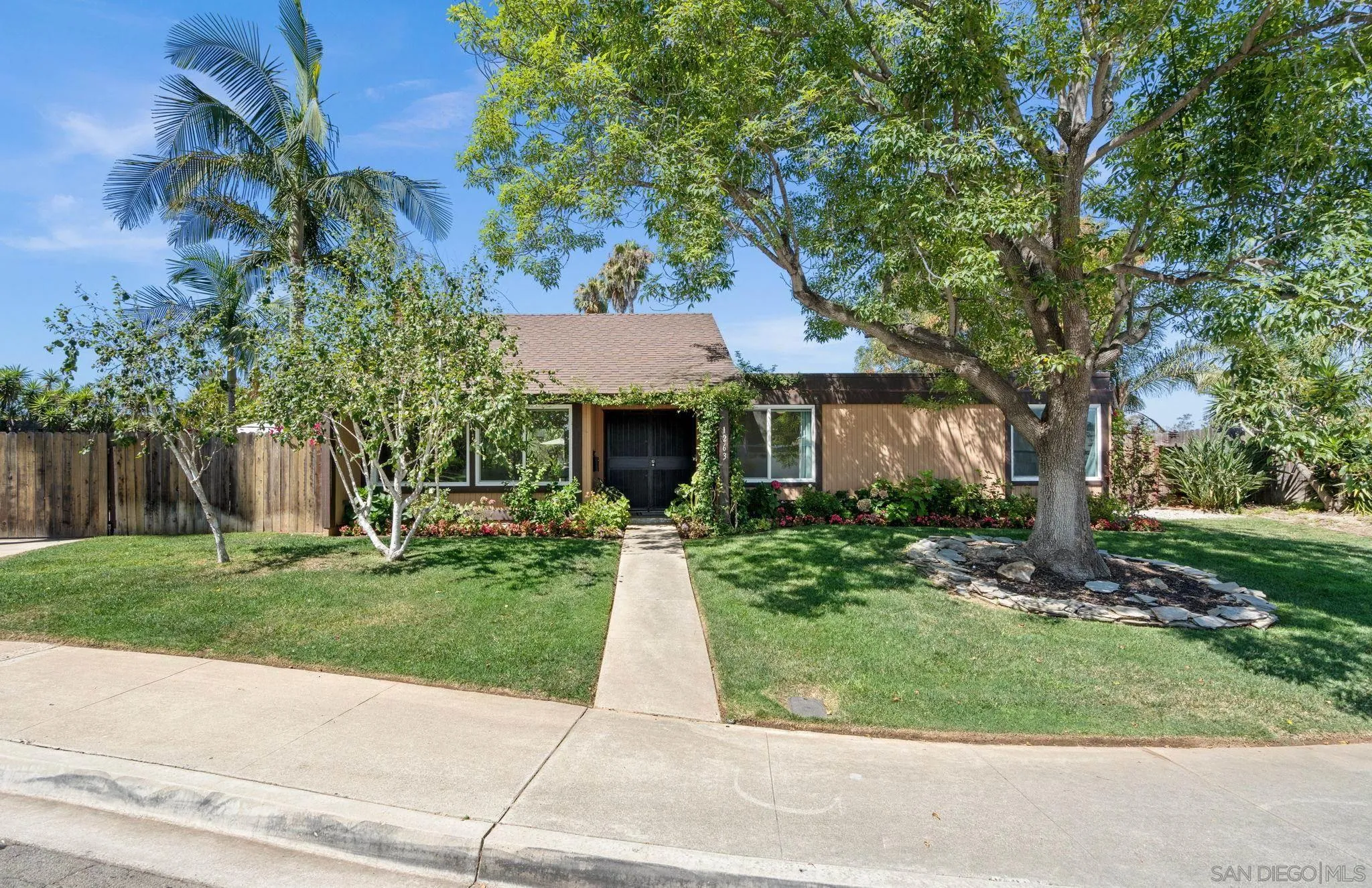 https://cdn.realtyfeed.com/cdn/127/260017398/4235ef3ce256de43912619395a287b9c.webp
