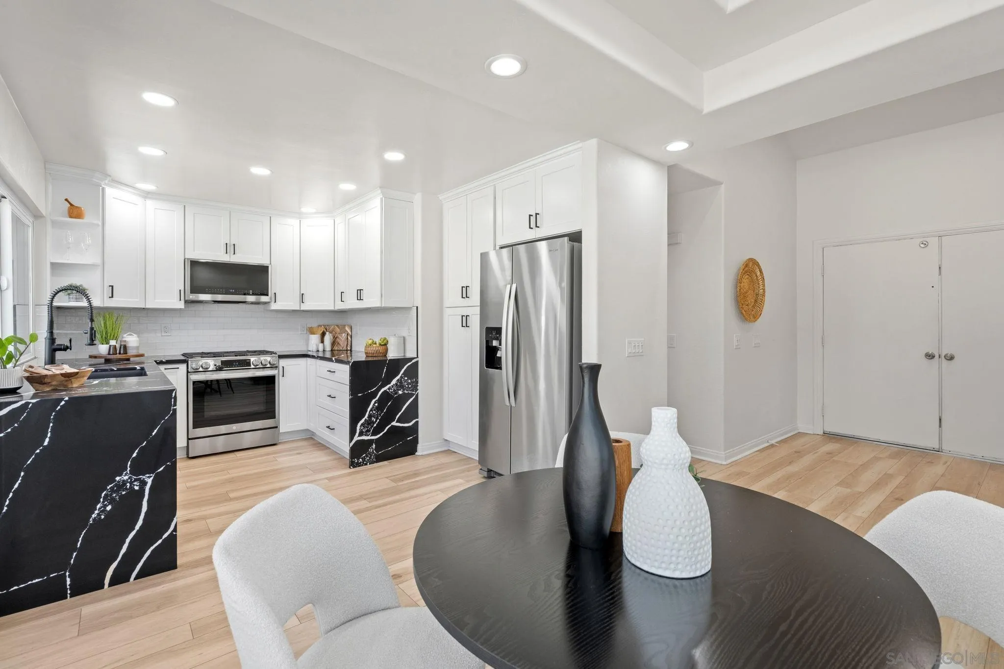 https://cdn.realtyfeed.com/cdn/127/260017398/7834724e96d32051275161e1c19c5584.webp