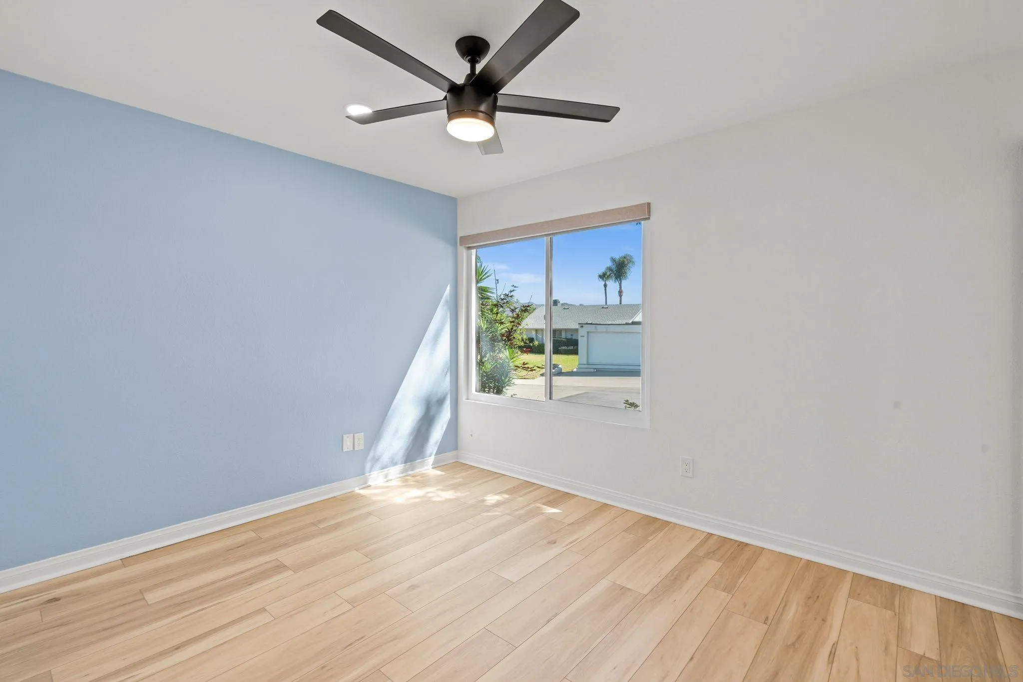 https://cdn.realtyfeed.com/cdn/127/260017398/9e2abb213bbb8f2176788f0036fcc559.webp