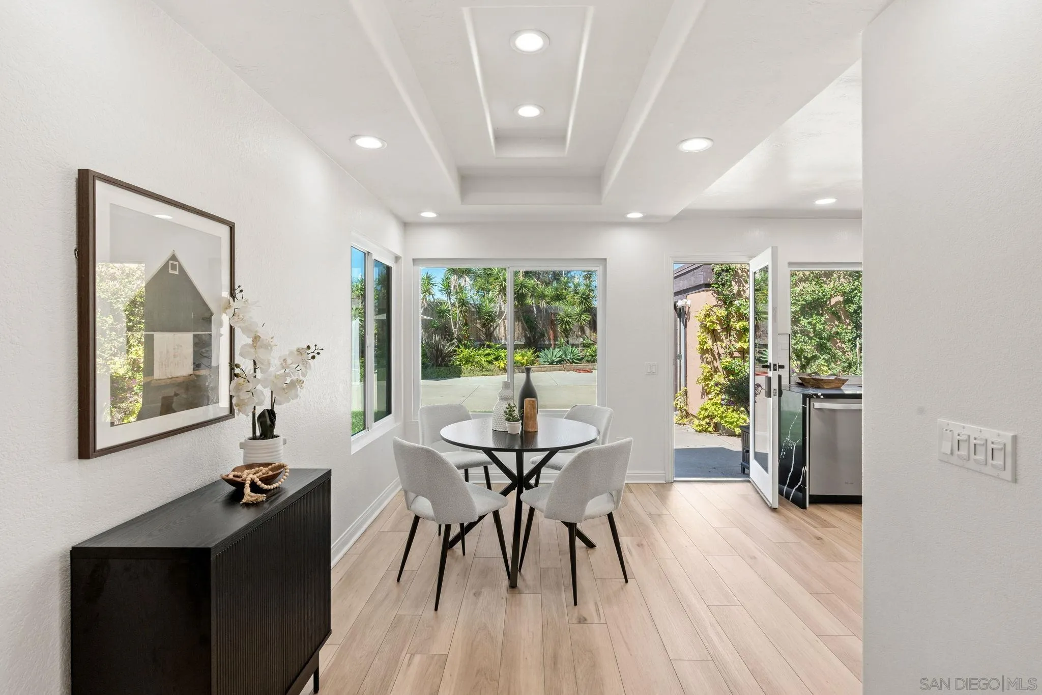 https://cdn.realtyfeed.com/cdn/127/260017398/c88505928c719c51005cd452553492d3.webp