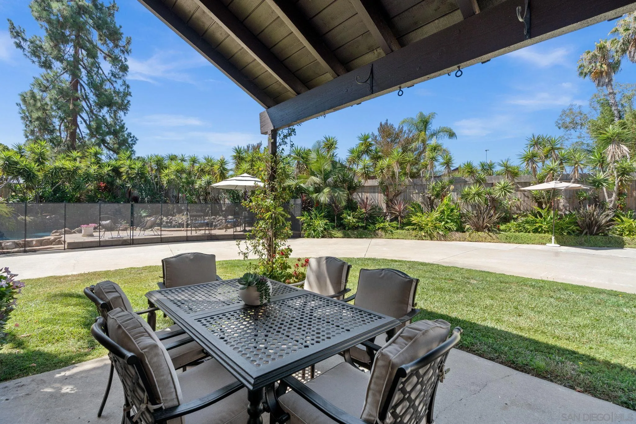 https://cdn.realtyfeed.com/cdn/127/260017398/dc24335c17d26e406803776c9a5b1d96.webp