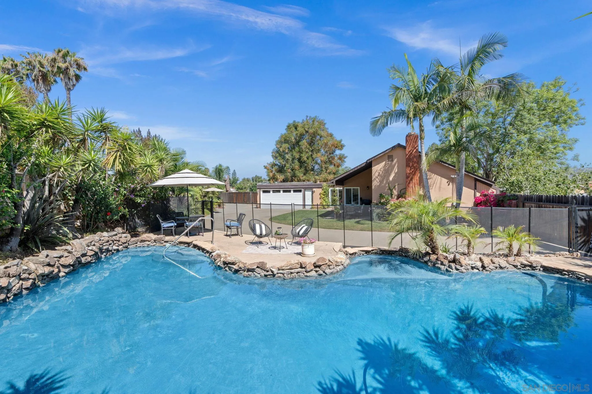 https://cdn.realtyfeed.com/cdn/127/260017398/fe3be1ae78acc300c6f83d8ded1ba1cf.webp