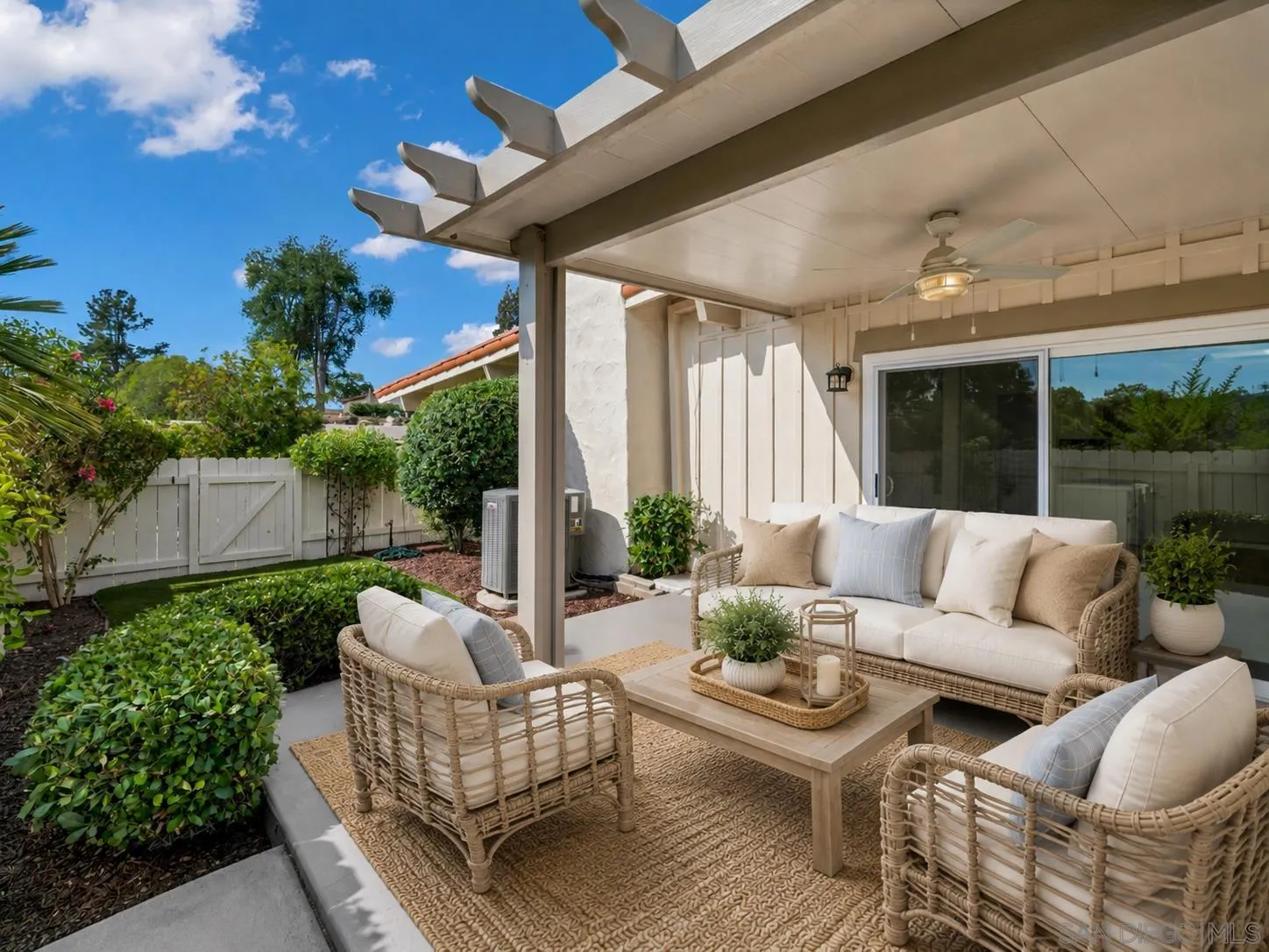 https://cdn.realtyfeed.com/cdn/127/260017399/592bd200e5a211b2d769c858f175b97f.webp