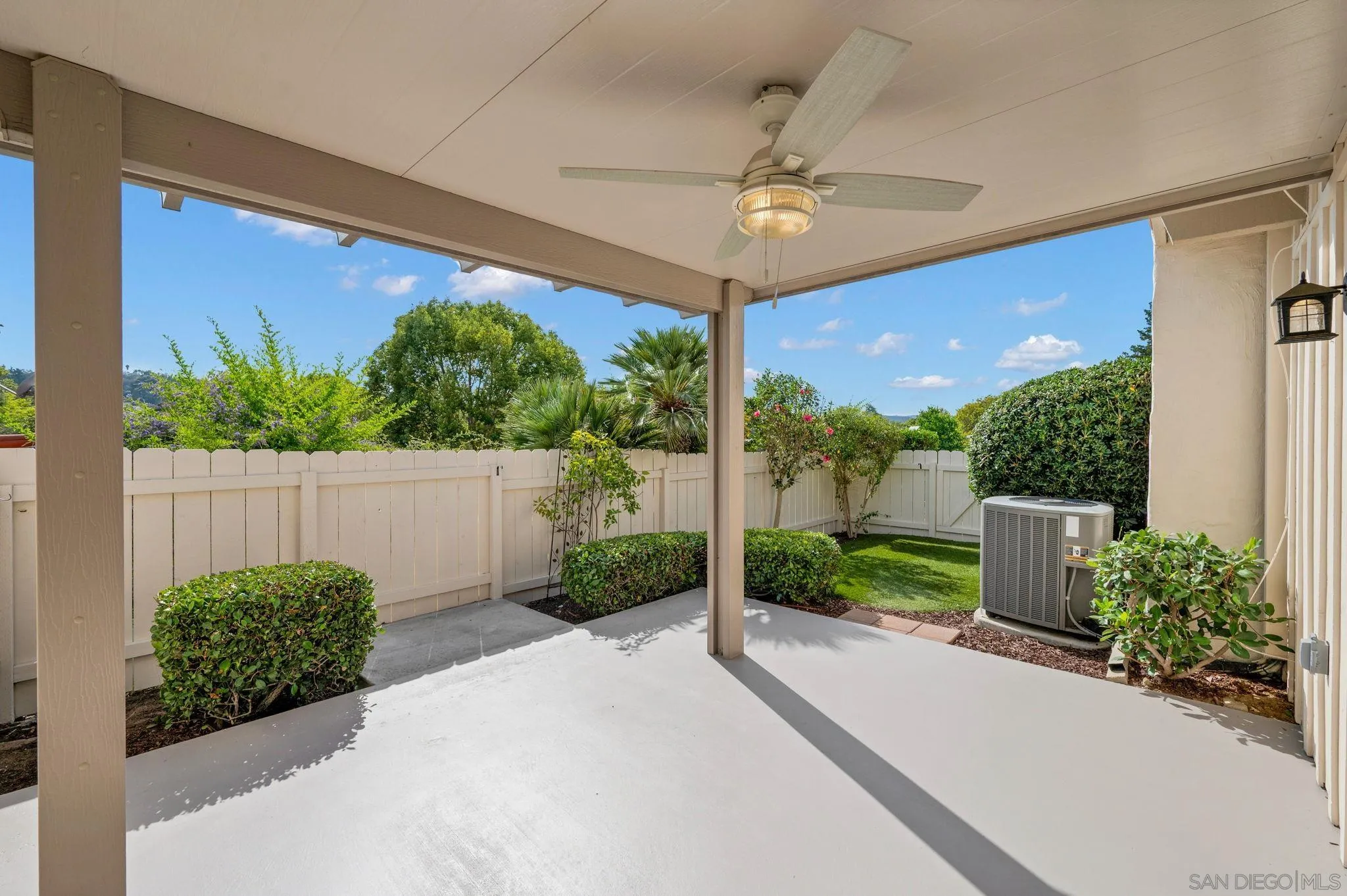 https://cdn.realtyfeed.com/cdn/127/260017399/848b5bf07d4b75c80d4bbd3b5654c324.webp
