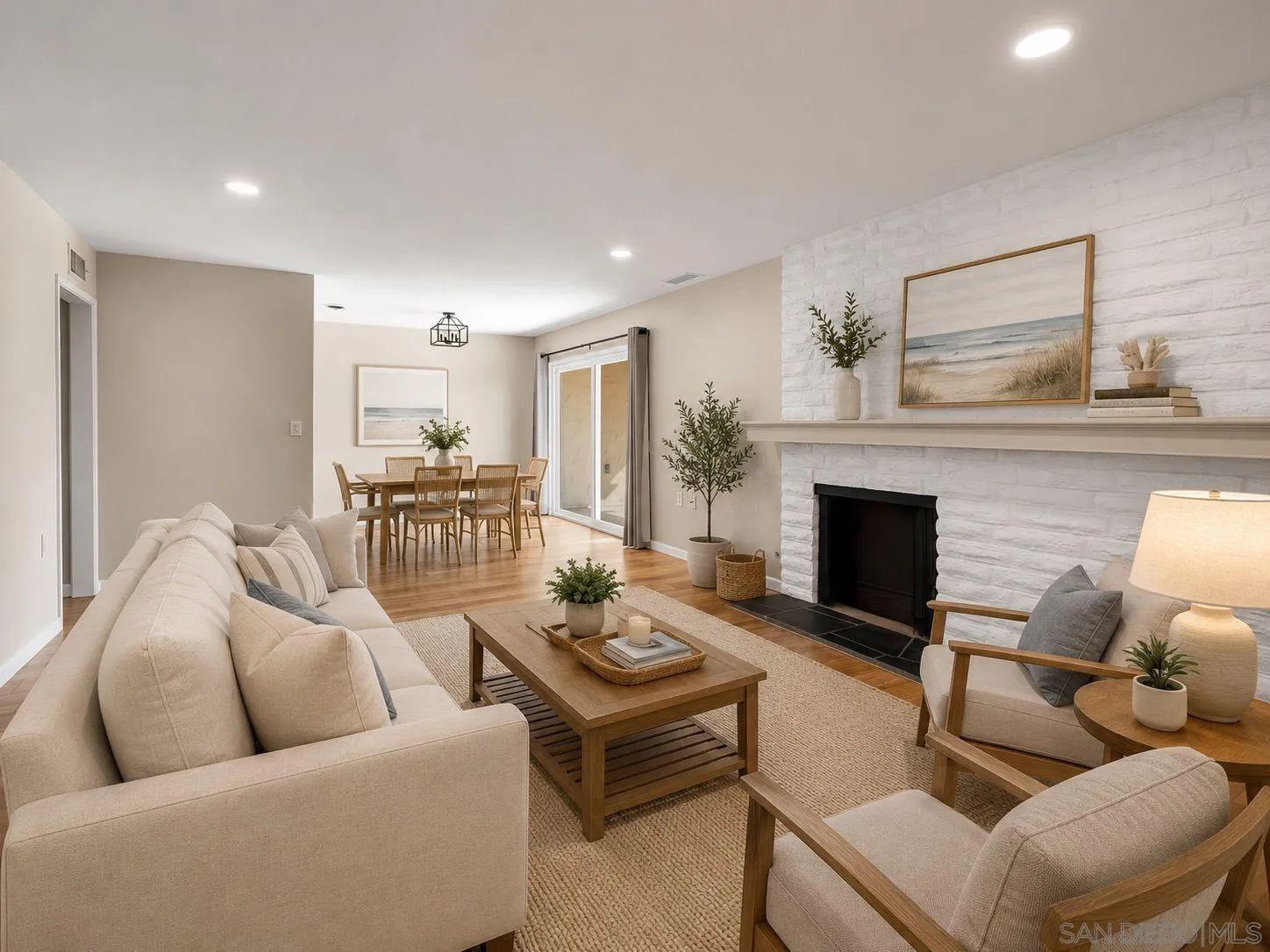 https://cdn.realtyfeed.com/cdn/127/260017399/a6340decf8d37bfaea3343d43fbe248c.webp
