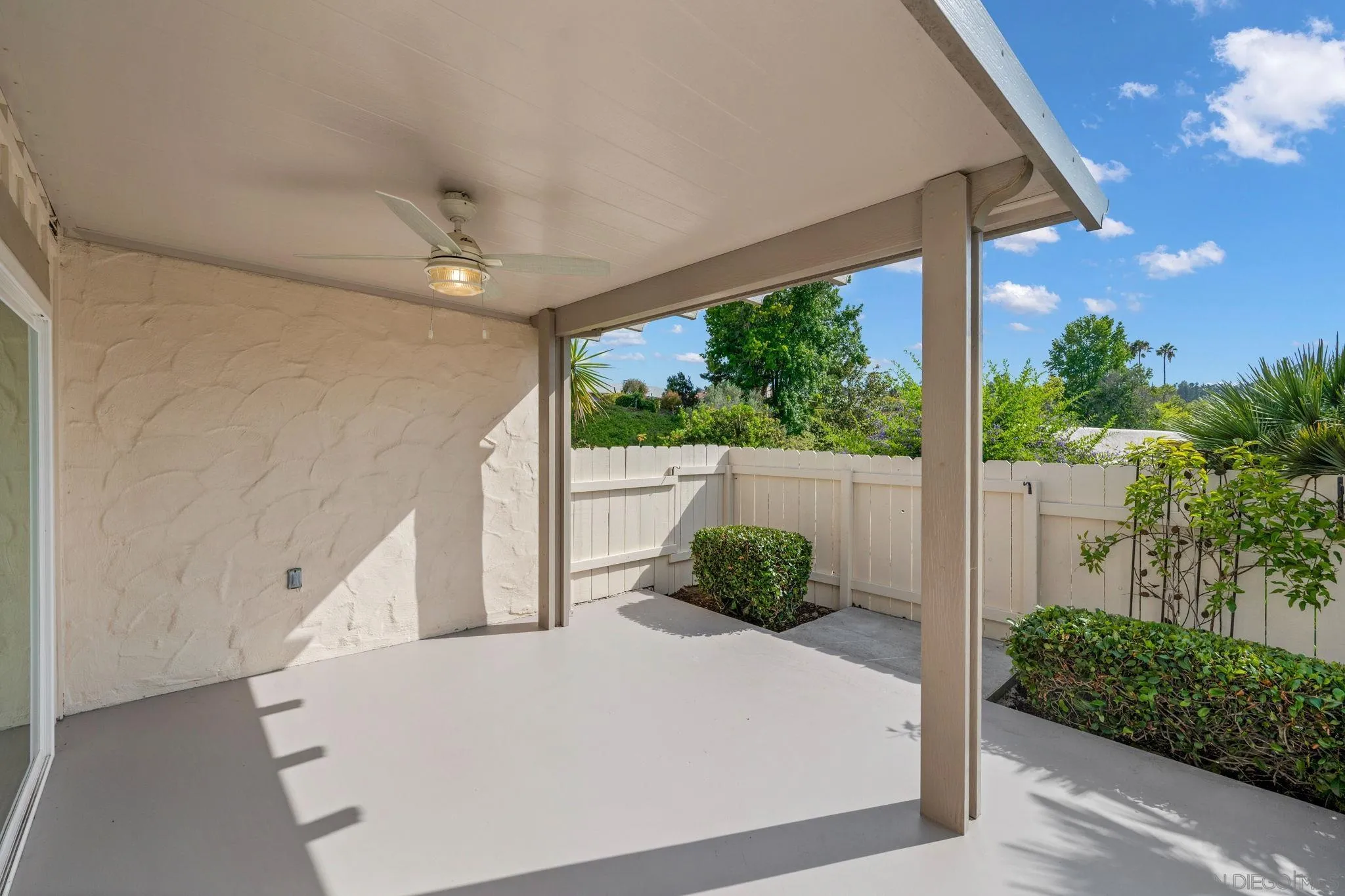 https://cdn.realtyfeed.com/cdn/127/260017399/b3b6d8d88347e7209f31f36f9e50c4d3.webp