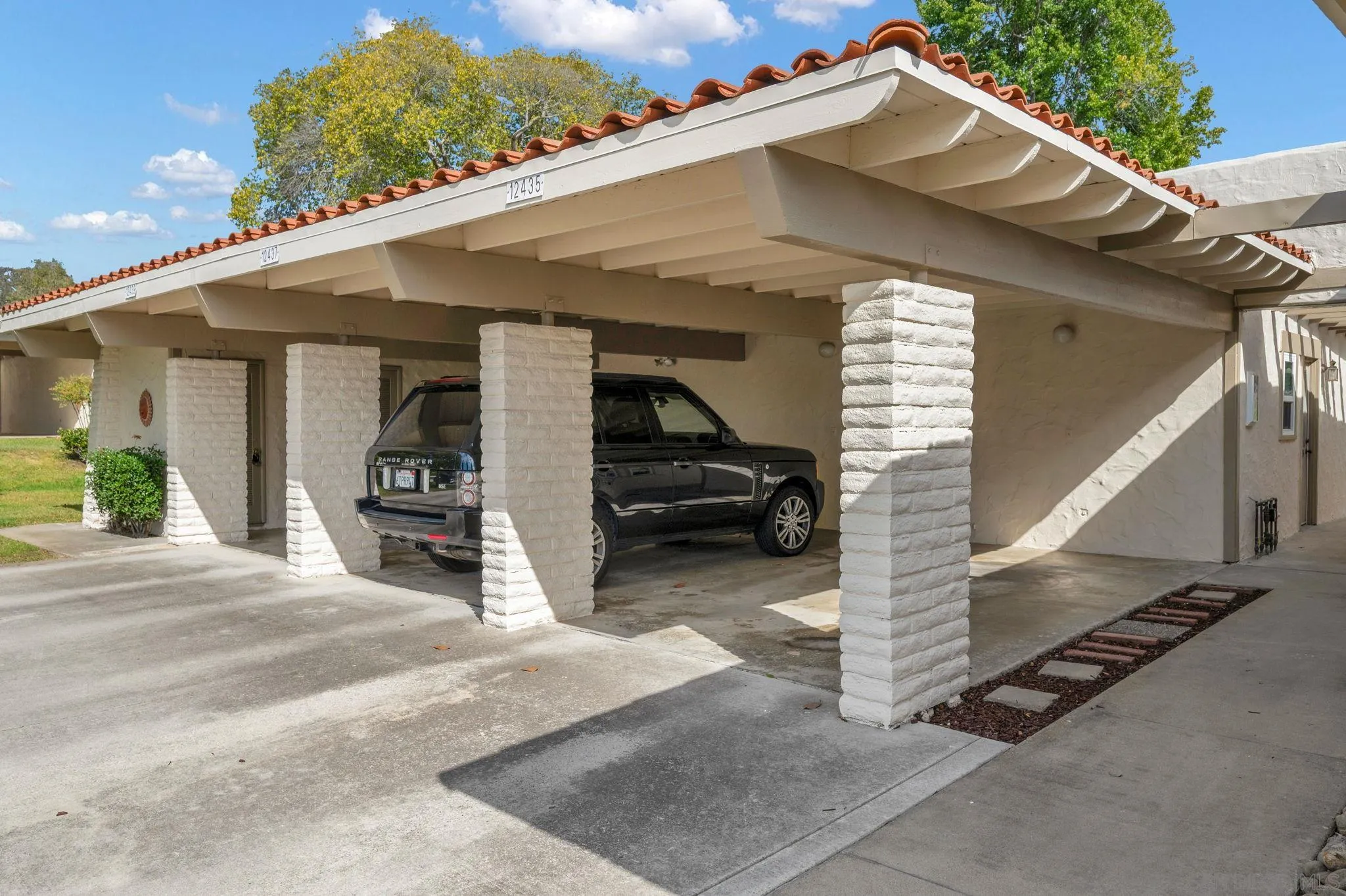 https://cdn.realtyfeed.com/cdn/127/260017399/ed2ad8388bce6a90da2269cf49008956.webp