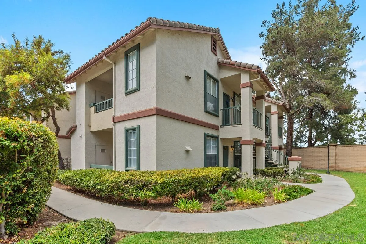 Photo #3: 260017401 Listing: Photo #3