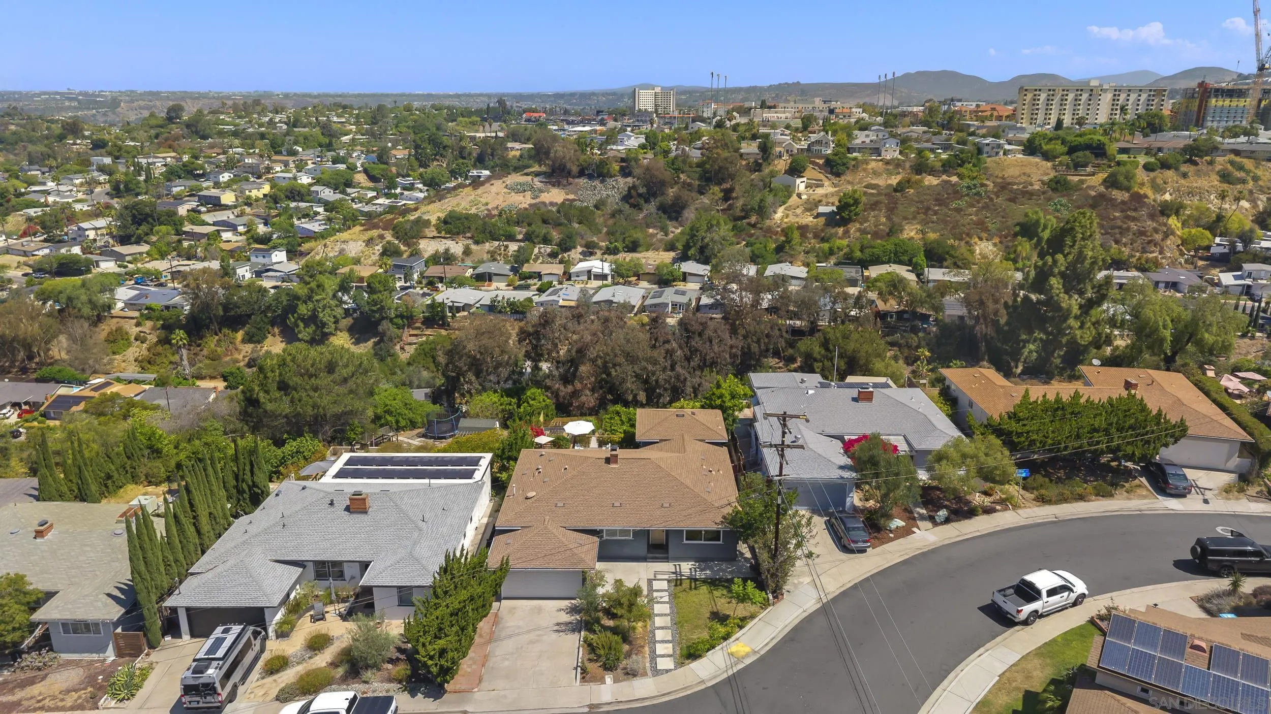 https://cdn.realtyfeed.com/cdn/127/260017413/364994578741b1a93e8c1c0702470904.webp