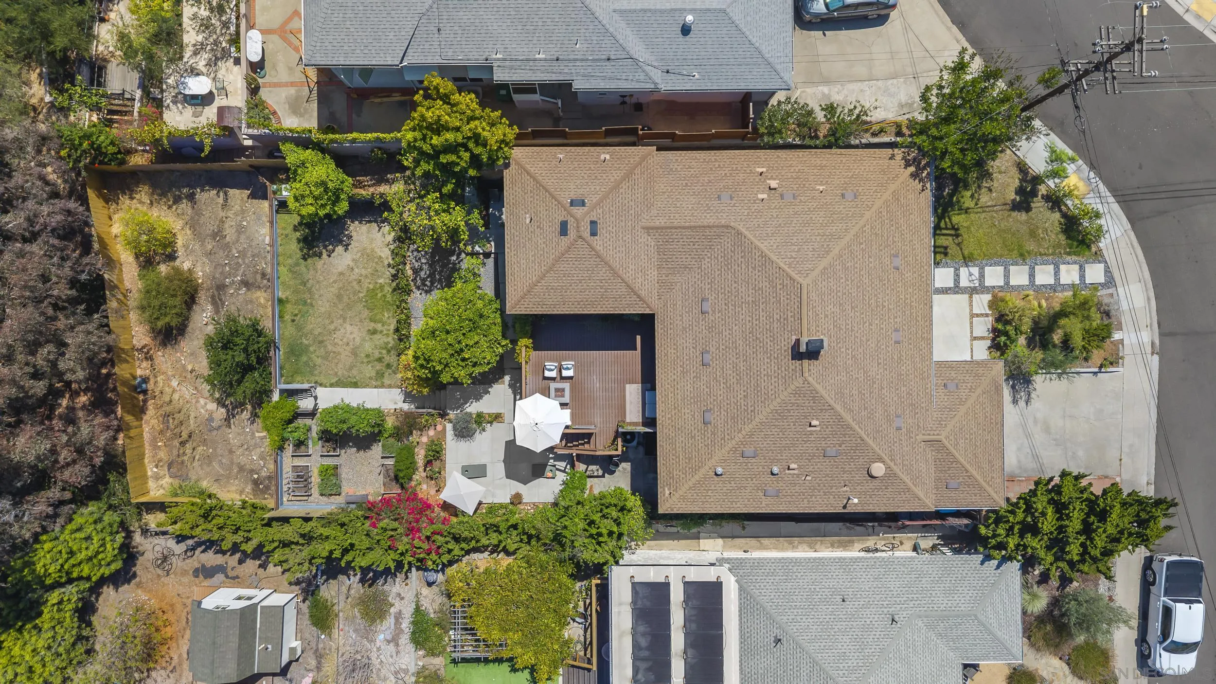 https://cdn.realtyfeed.com/cdn/127/260017413/6332339c982e9bd09b4d07e9b44c6d67.webp