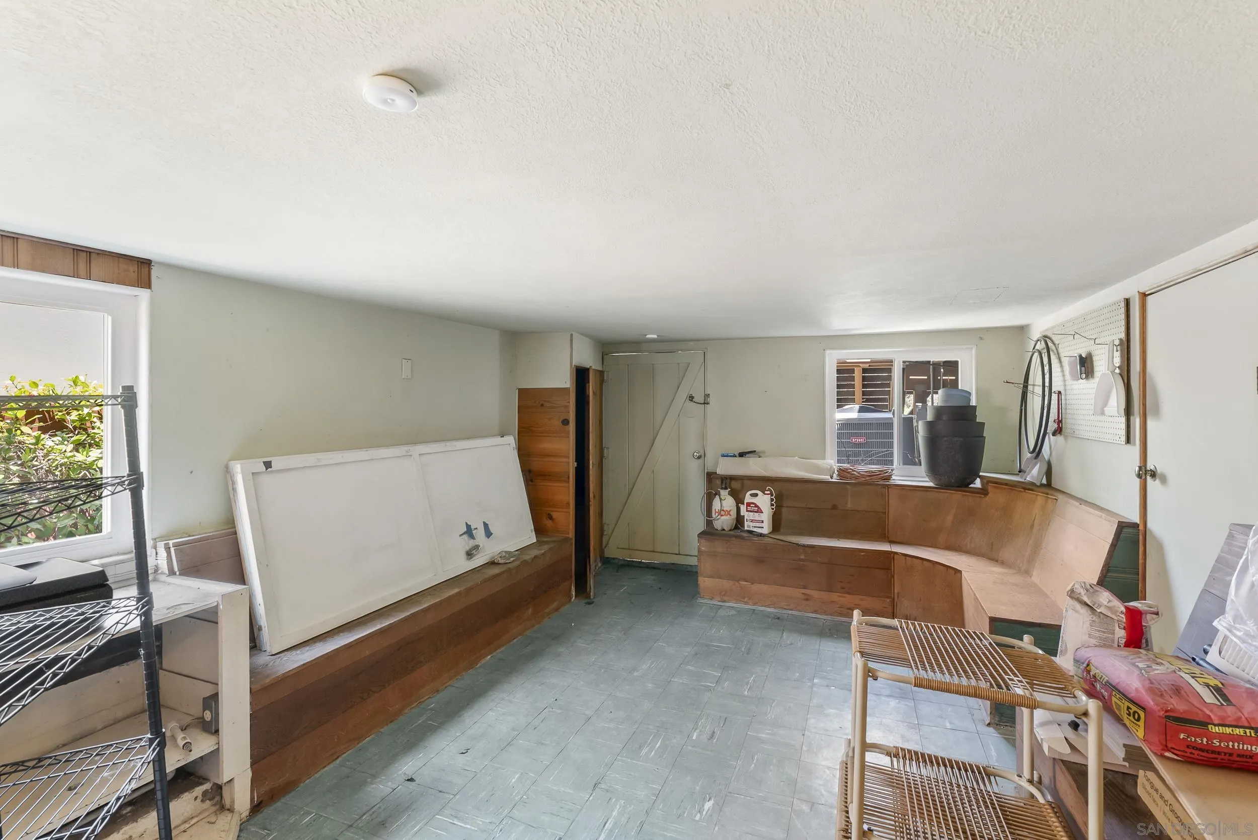 https://cdn.realtyfeed.com/cdn/127/260017413/6833e5e6acdc450d181309f3984a4071.webp
