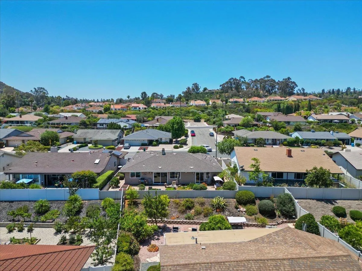 https://cdn.realtyfeed.com/cdn/127/260017416/1fa6d0c7d0aedb507d6216e035e0f054.webp