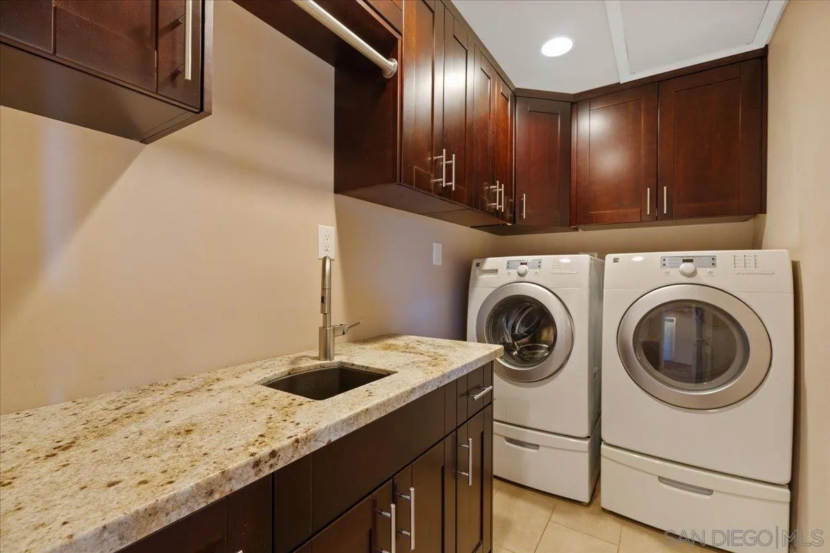 https://cdn.realtyfeed.com/cdn/127/260017416/2ee63261cad10f8a775d11c3fcc326e3.webp