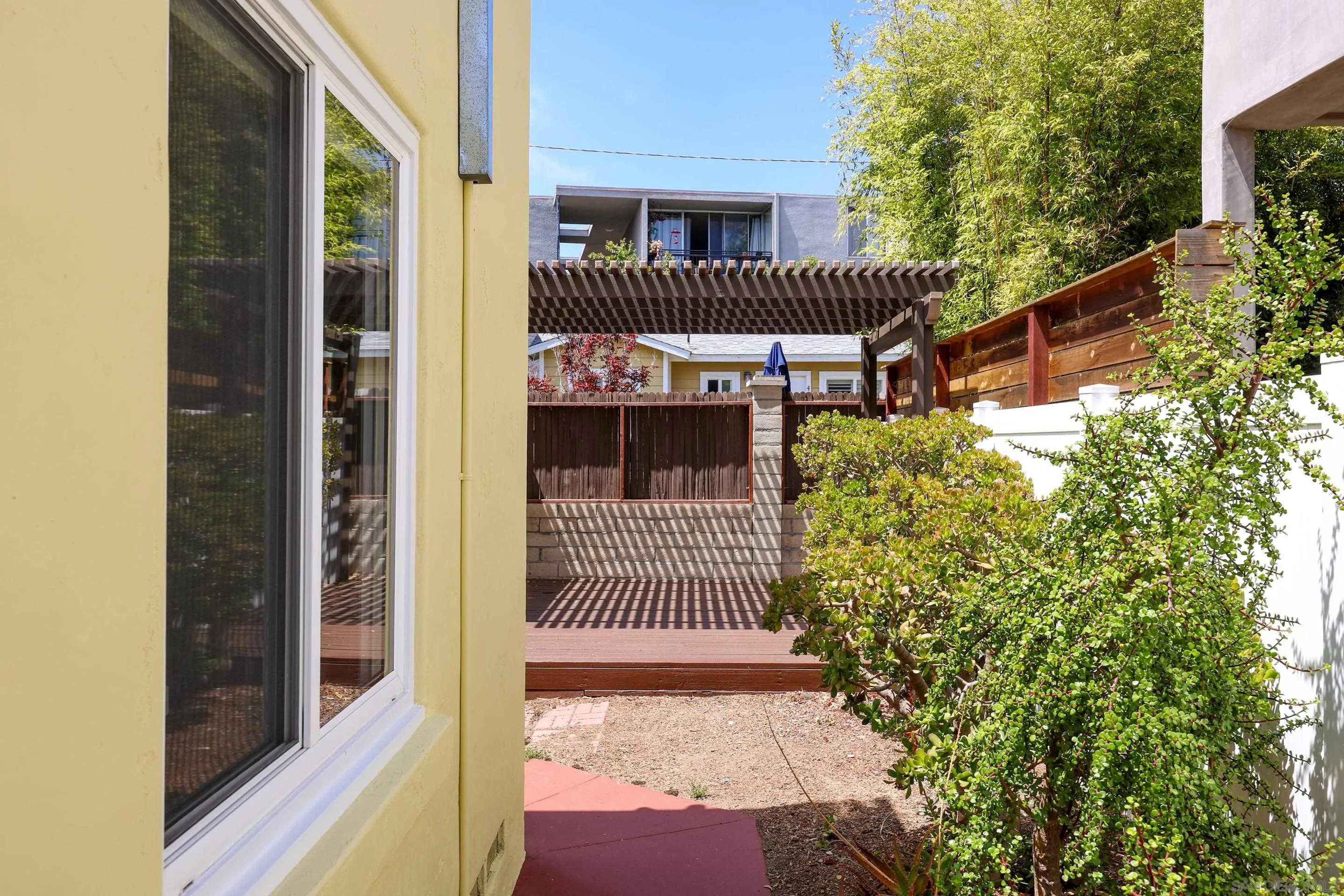 https://cdn.realtyfeed.com/cdn/127/260017418/23b5d19b0e0eca364e3cdde4bce3f2cd.webp