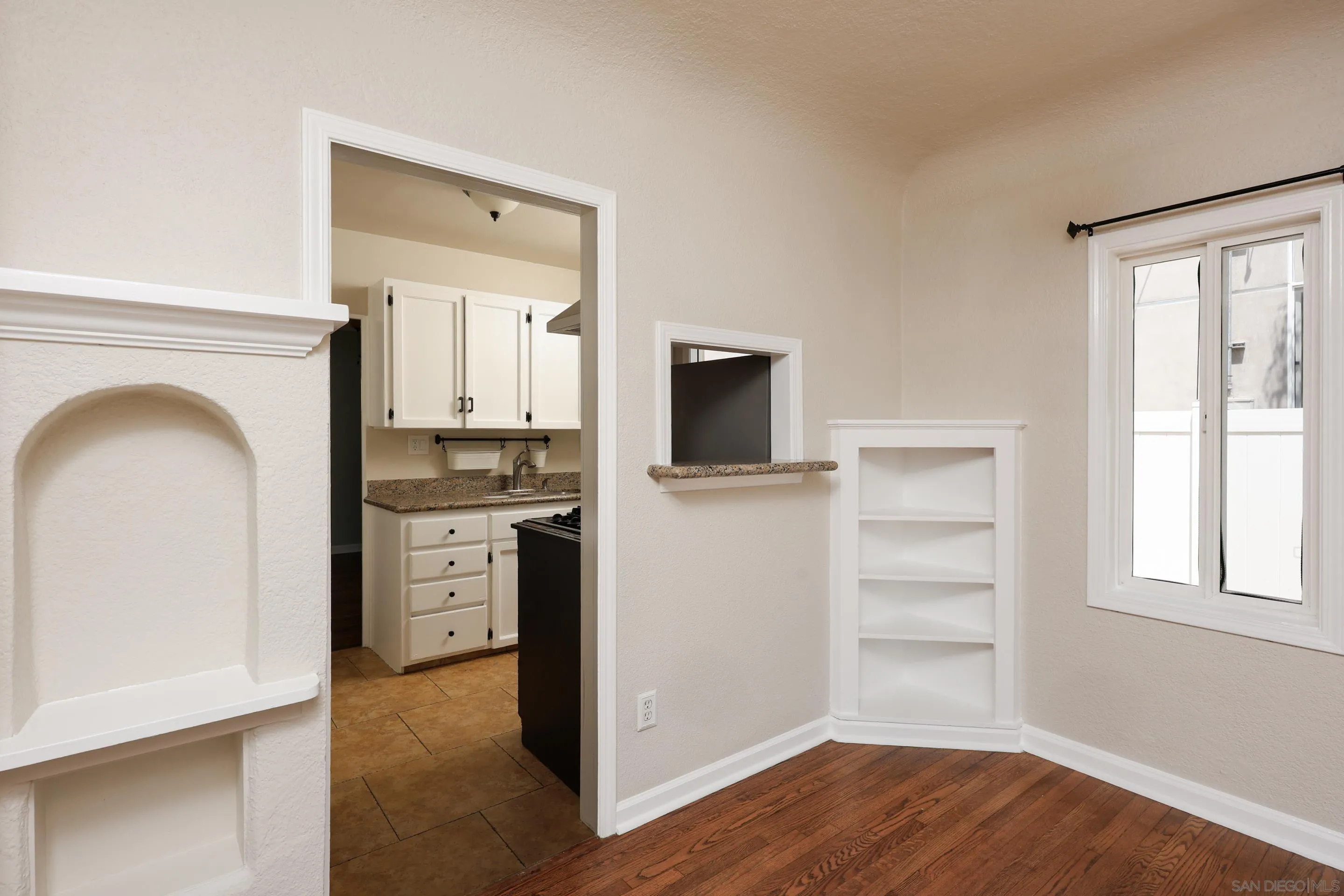 https://cdn.realtyfeed.com/cdn/127/260017418/60934264ee375530264ff9e70c157d70.webp