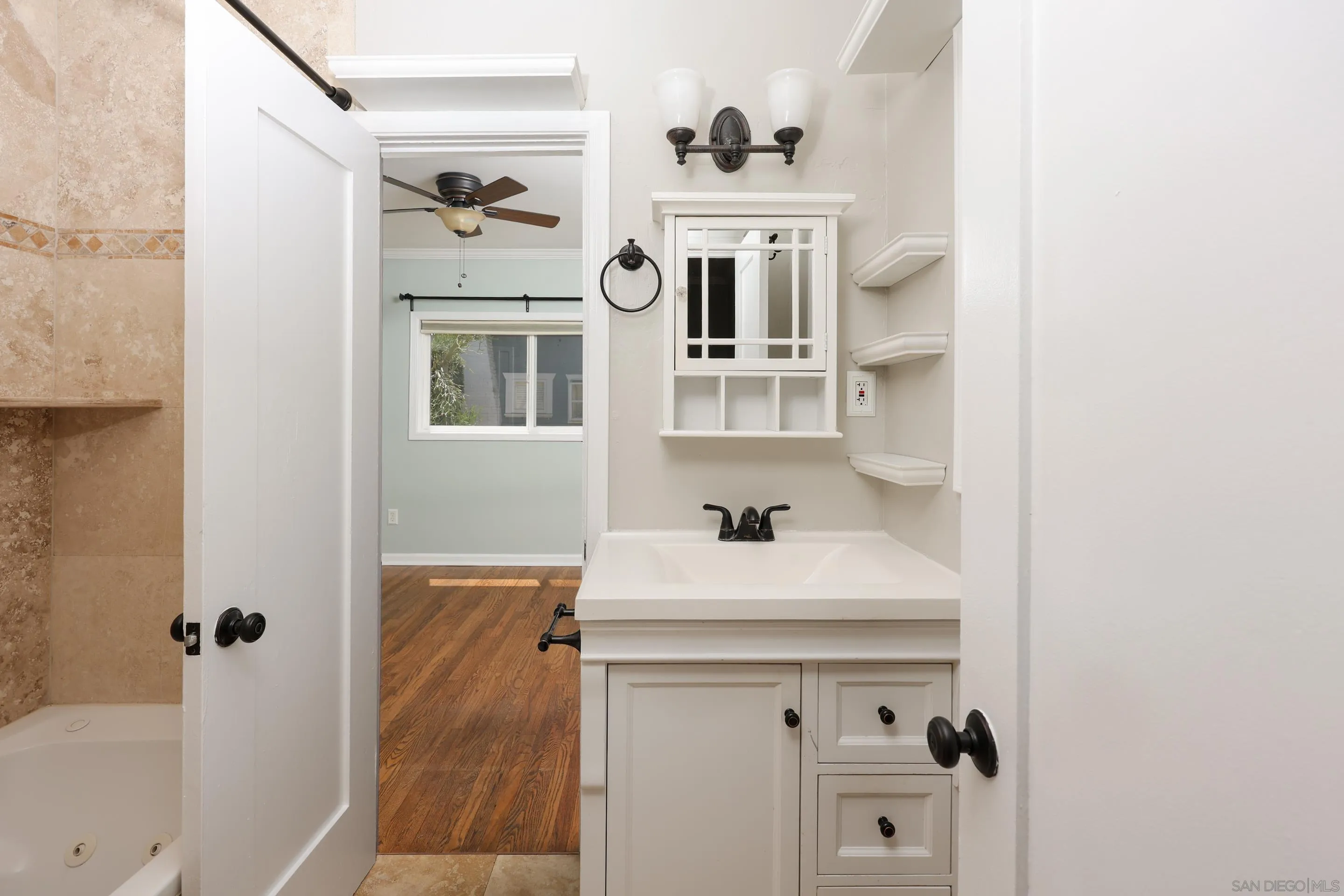 https://cdn.realtyfeed.com/cdn/127/260017418/61c20ab4ce886dfd58aa5ca7b9f98bac.webp