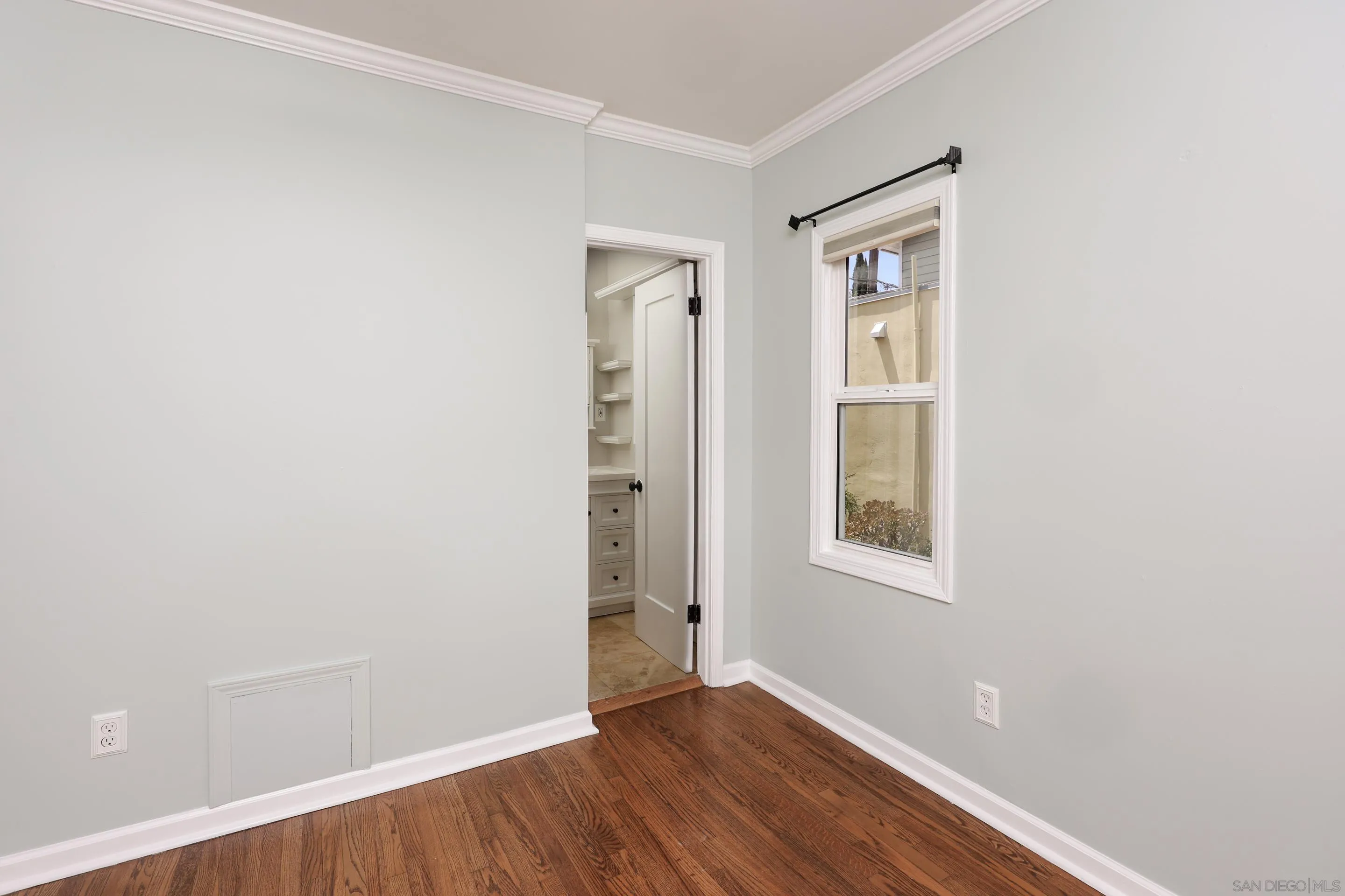 https://cdn.realtyfeed.com/cdn/127/260017418/96fa08d0157b984d17fe97bbada79f0c.webp