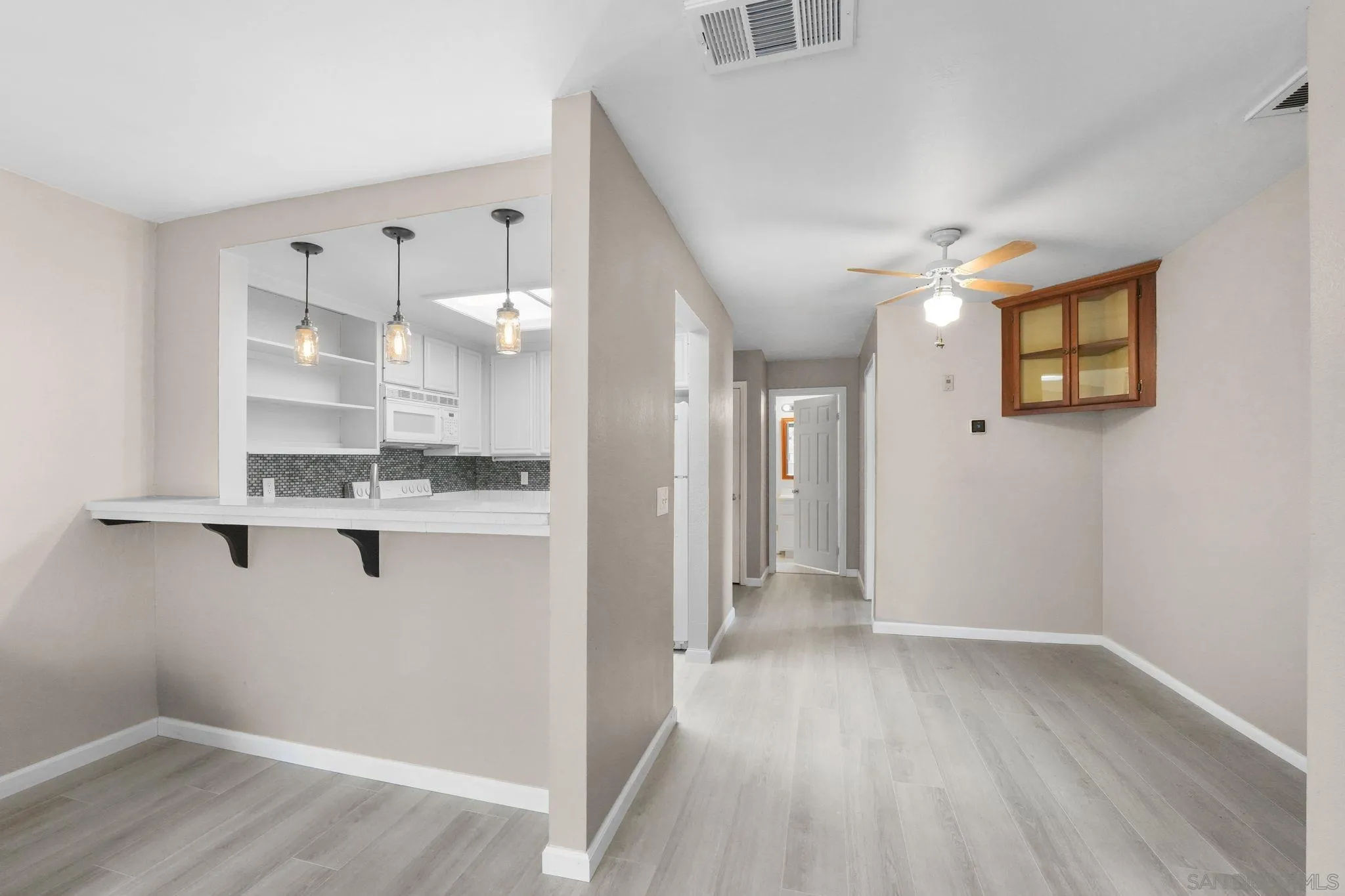 Photo #12: 260017420 Listing: Photo #12