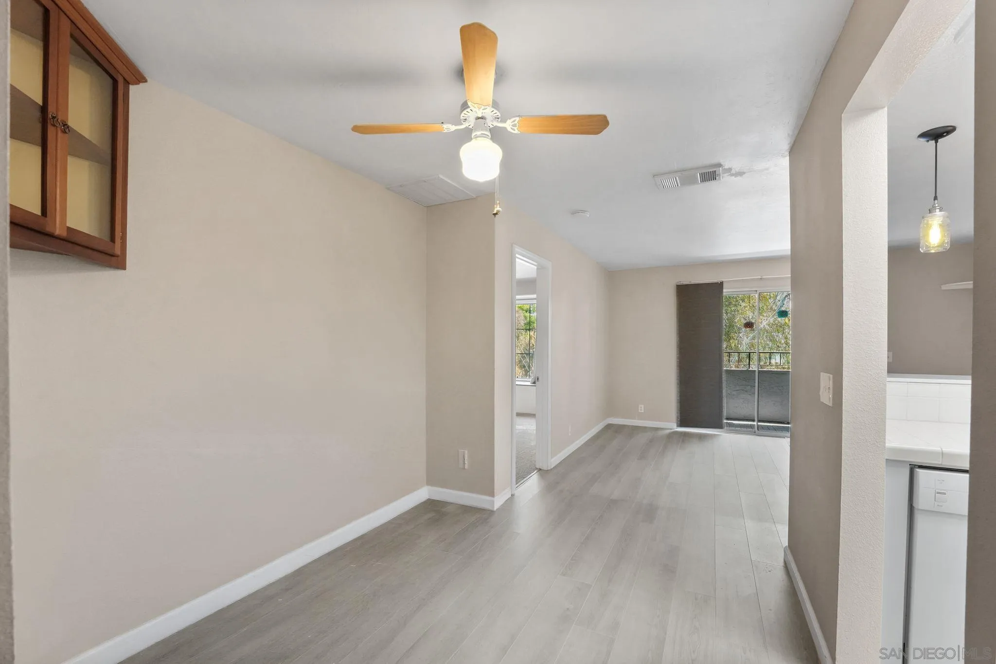 Photo #9: 260017420 Listing: Photo #9