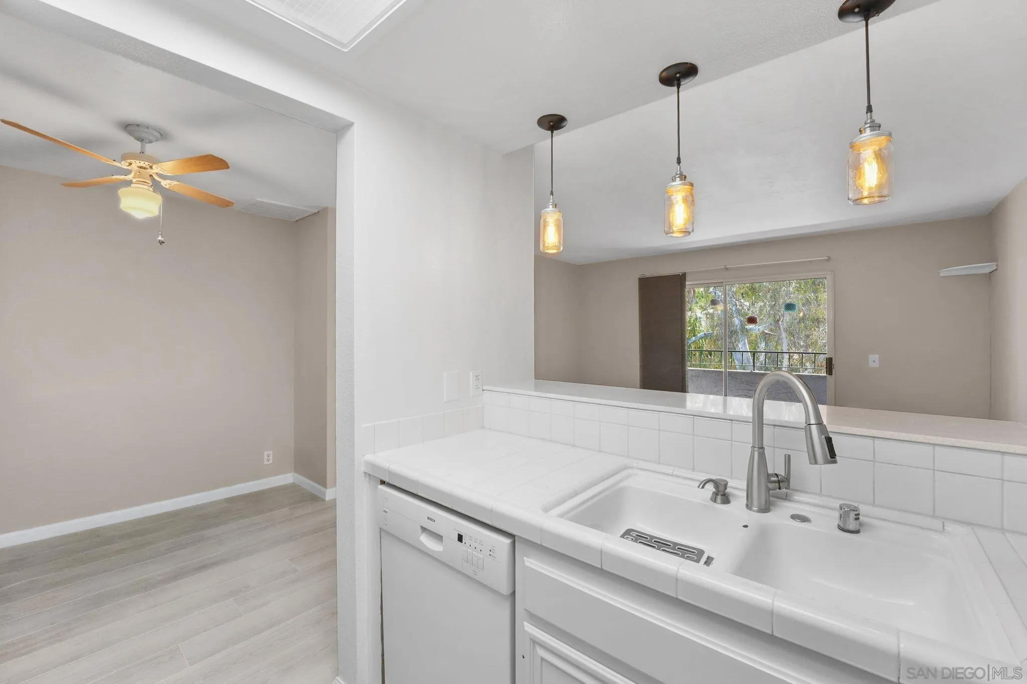 Photo #13: 260017420 Listing: Photo #13