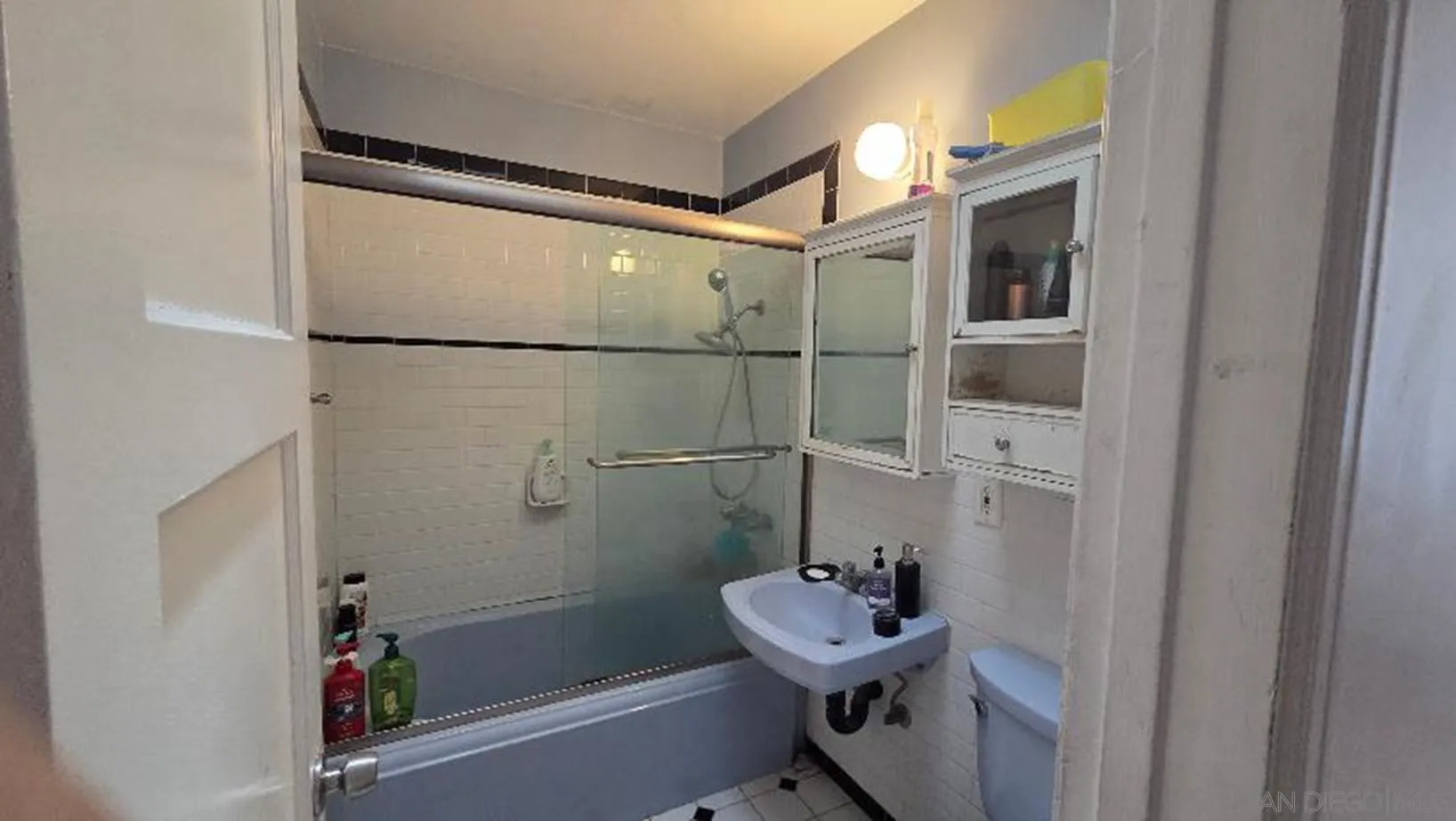 https://cdn.realtyfeed.com/cdn/127/260017423/e5fbe2167fffa780a0962d74820d094c.webp