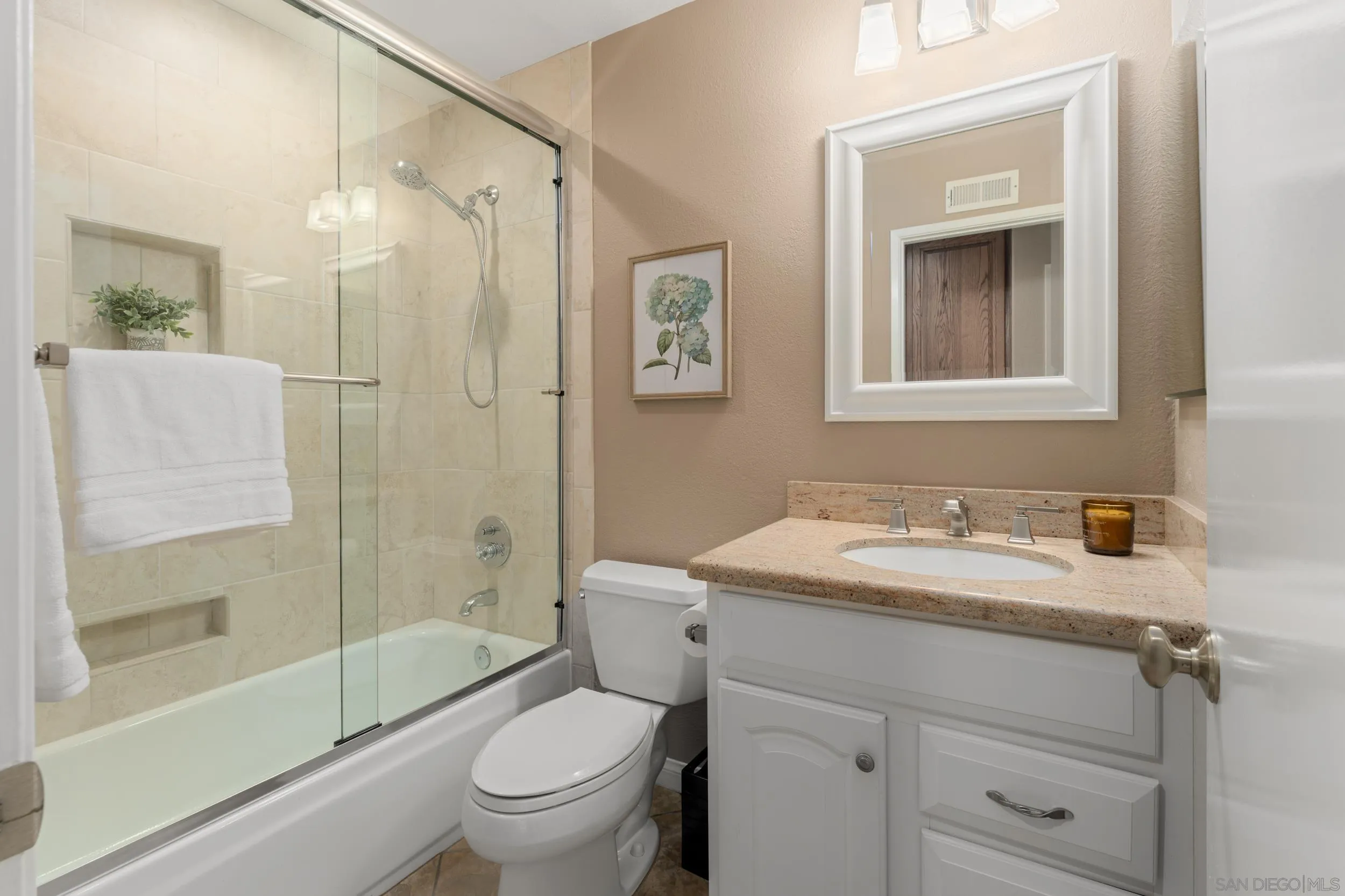Photo #20: 260017432 Listing: Photo #20