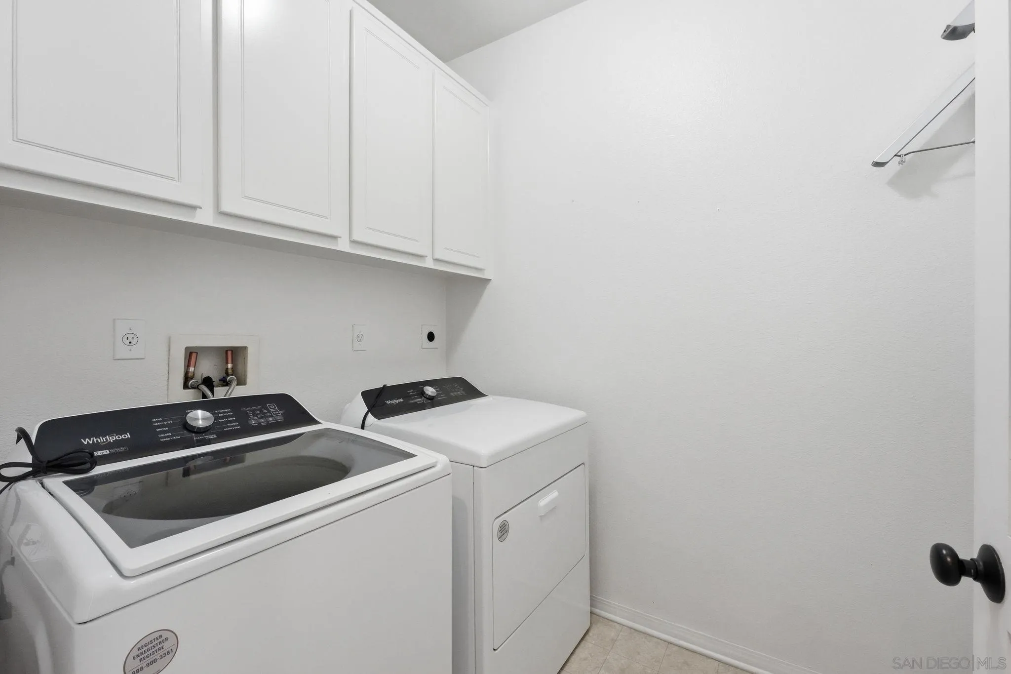 https://cdn.realtyfeed.com/cdn/127/260017440/402e14d260ce120f116bd44d1080b57c.webp