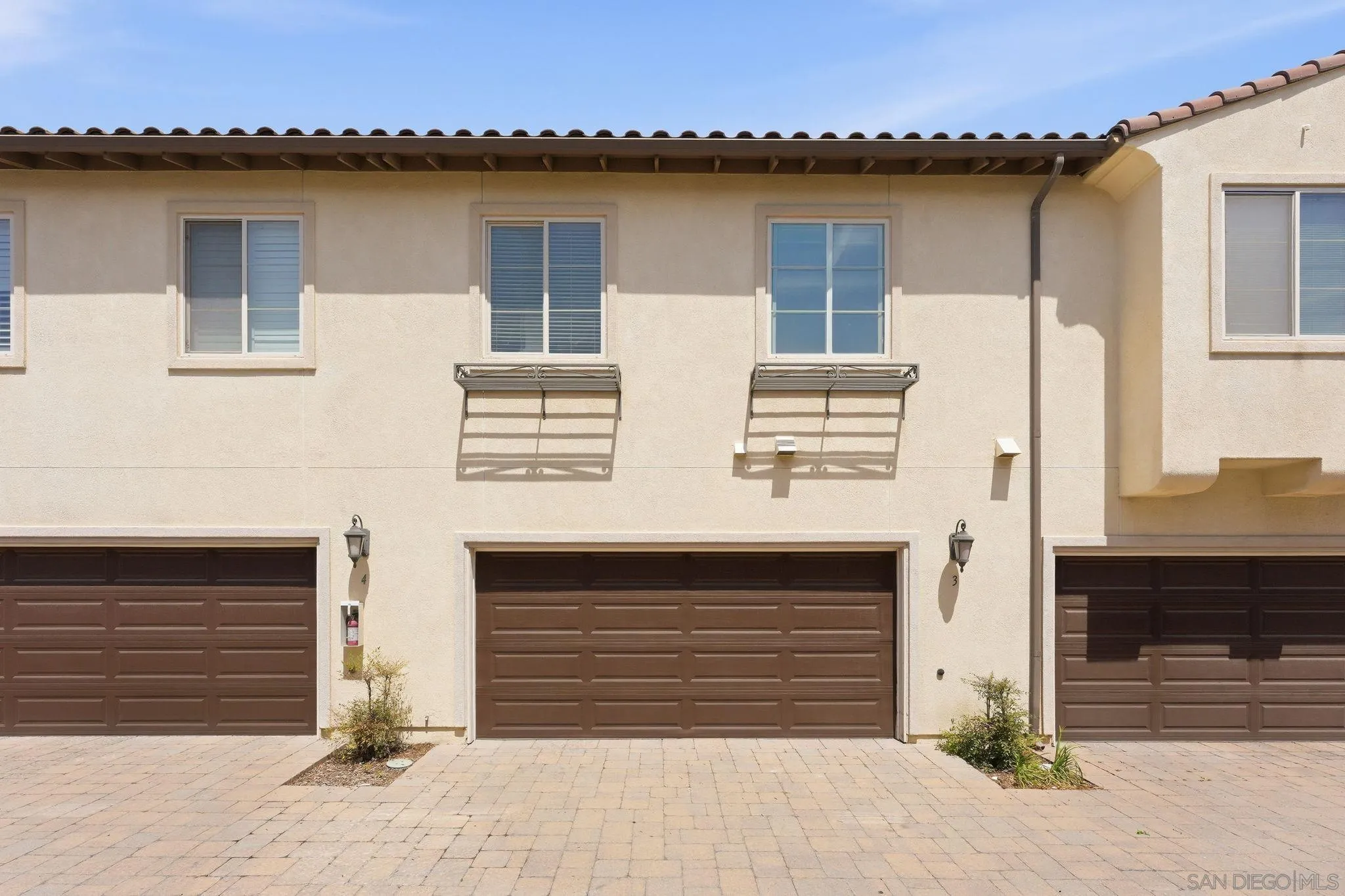 https://cdn.realtyfeed.com/cdn/127/260017440/b7c5b7c744f41bda4aeed0311f291b75.webp