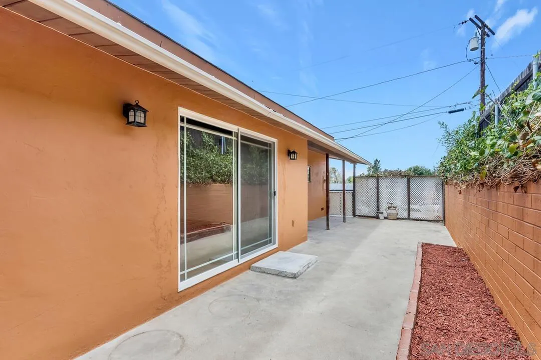 https://cdn.realtyfeed.com/cdn/127/260017441/01075adf3a8b4a01290673f8f38b1dc3.webp