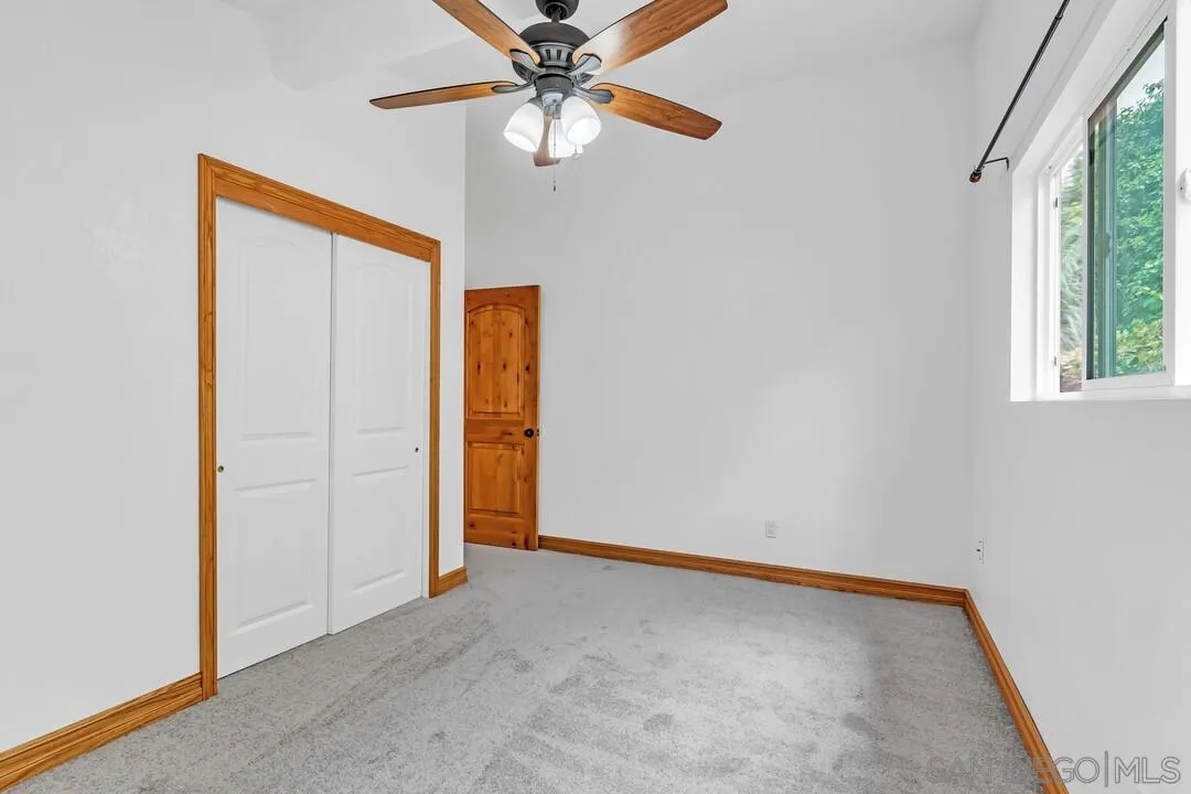 https://cdn.realtyfeed.com/cdn/127/260017441/1168c3b95eb256486cc11c4704a3abd0.webp