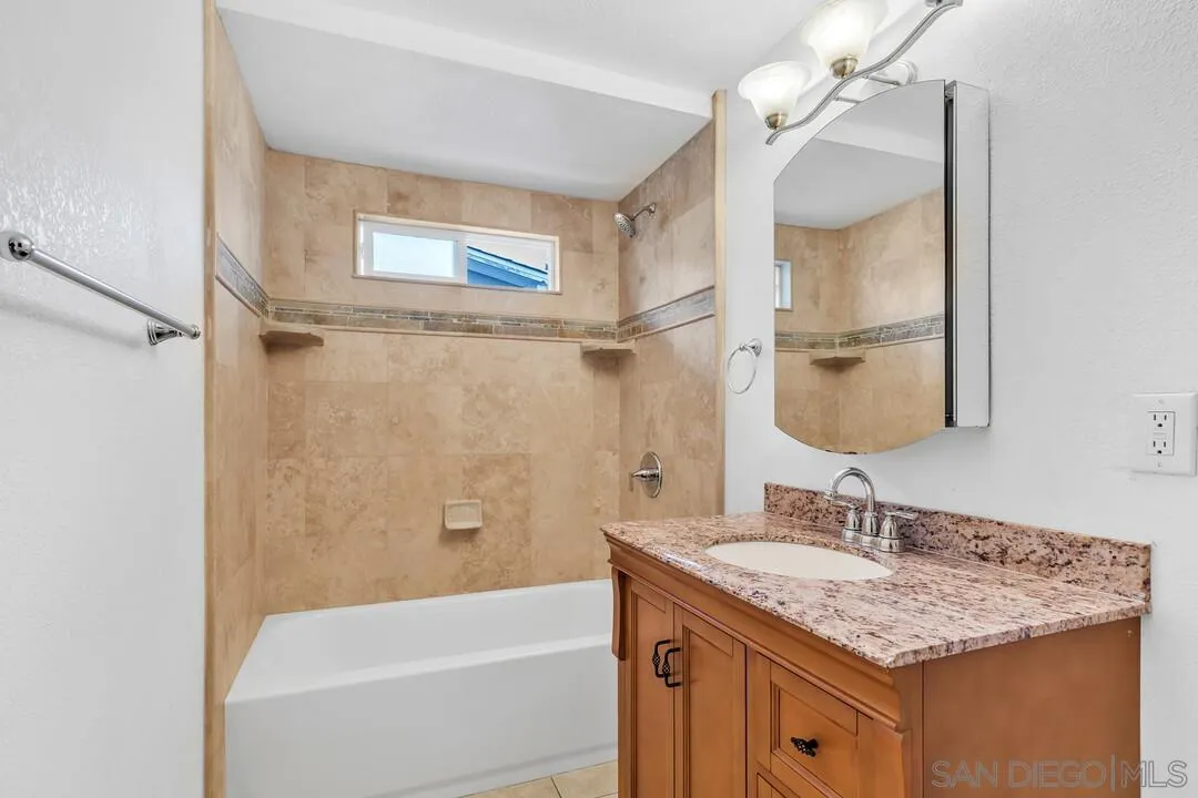 https://cdn.realtyfeed.com/cdn/127/260017441/3d1f30148569c968402935c7aeeced21.webp