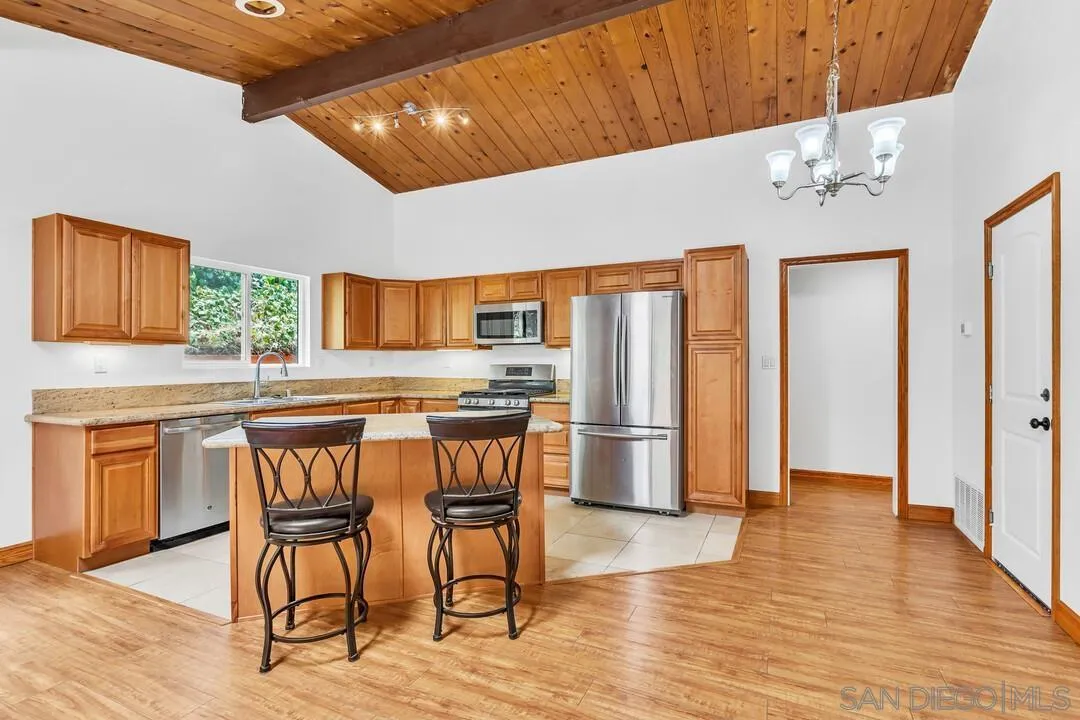 https://cdn.realtyfeed.com/cdn/127/260017441/5fc9f3ecaaf96a364d33c398576c1164.webp