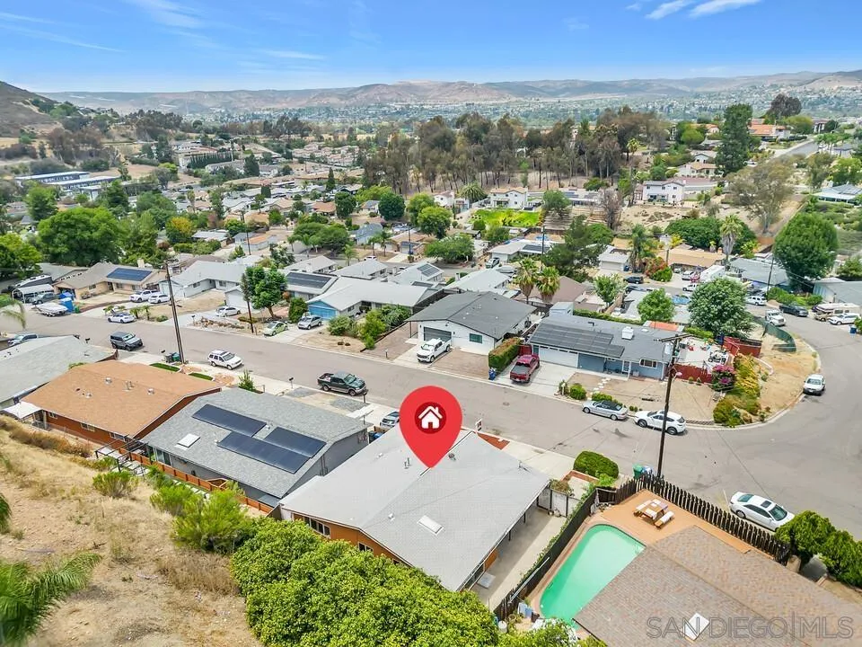 https://cdn.realtyfeed.com/cdn/127/260017441/ab0bbbb373de67829b59123d3845a36d.webp