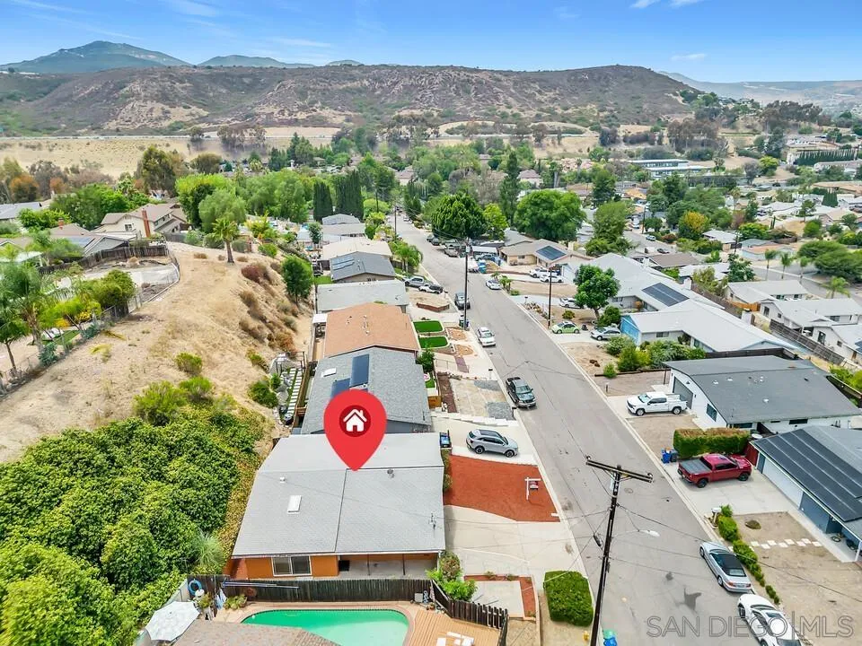 https://cdn.realtyfeed.com/cdn/127/260017441/cfcf09ee0a028878326754d2d2f48902.webp