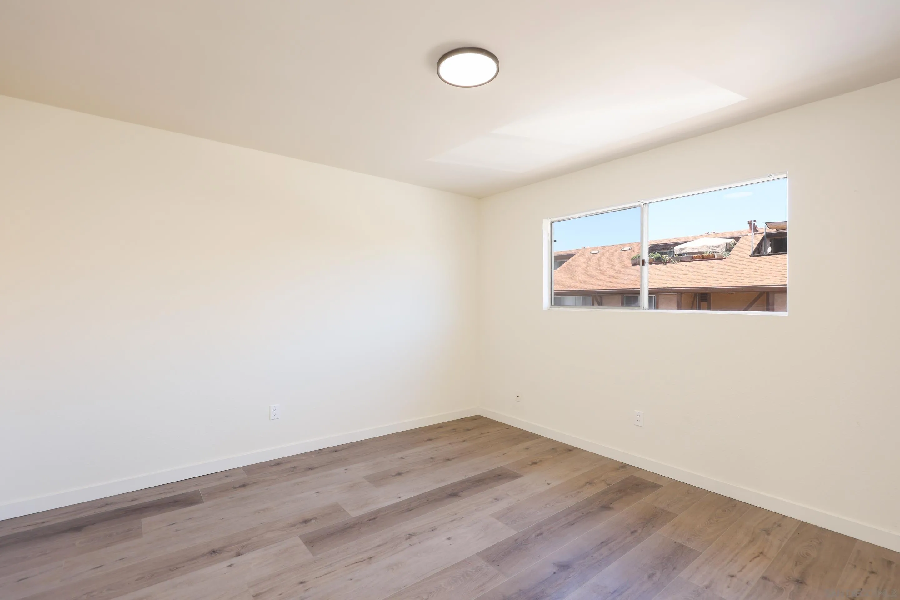 Photo #13: 260017451 Listing: Photo #13
