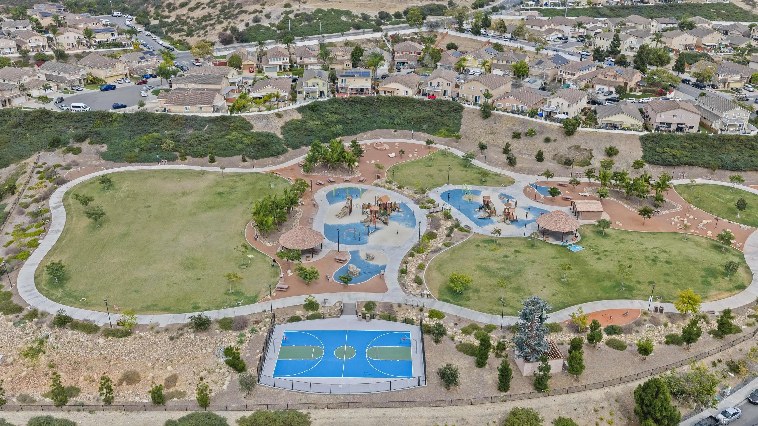 Photo #3: 260017454 Listing: Photo #3
