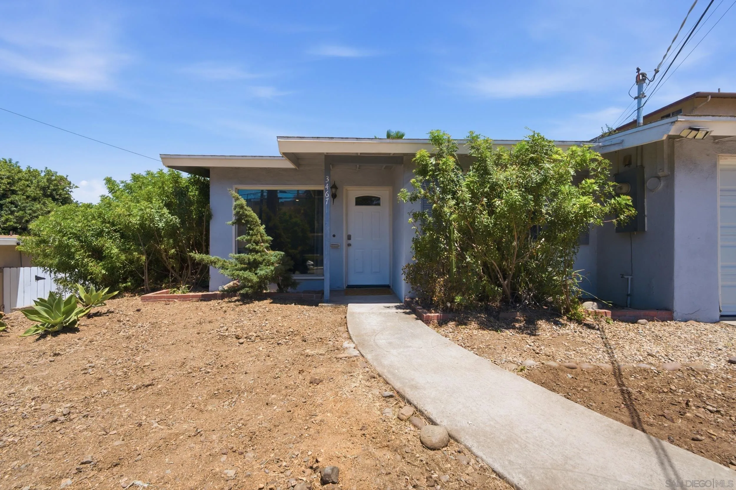 https://cdn.realtyfeed.com/cdn/127/260017462/0c2b3e7b87c3a9800d09ed9434edb044.webp