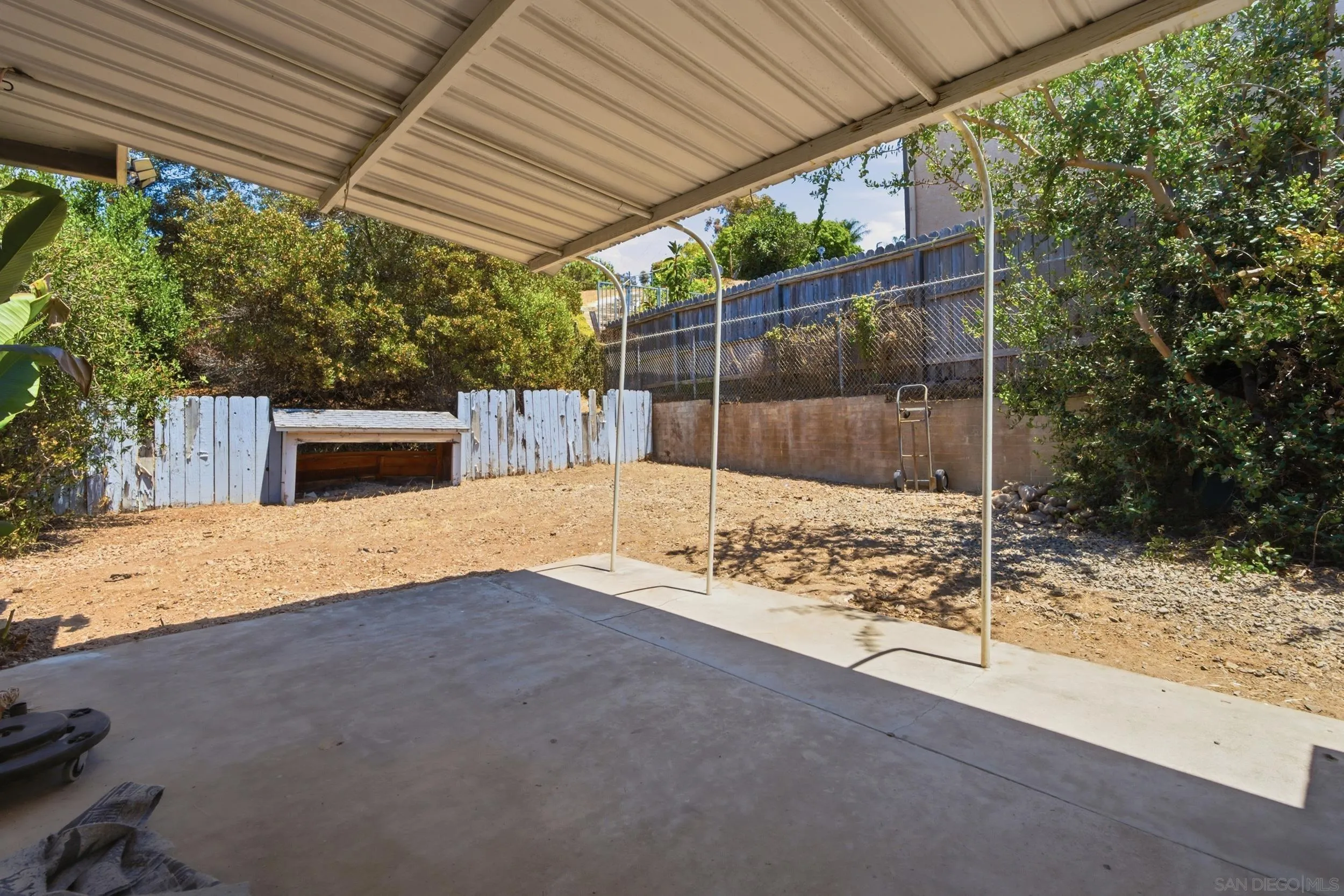 https://cdn.realtyfeed.com/cdn/127/260017462/487b9351c76ca12e0b668992c15ce9f9.webp