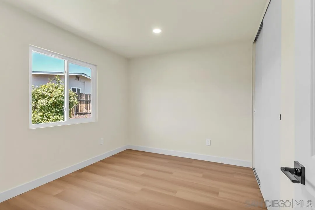 https://cdn.realtyfeed.com/cdn/127/260017463/411ed5355e0a3aa15afbf774e72dc33f.webp