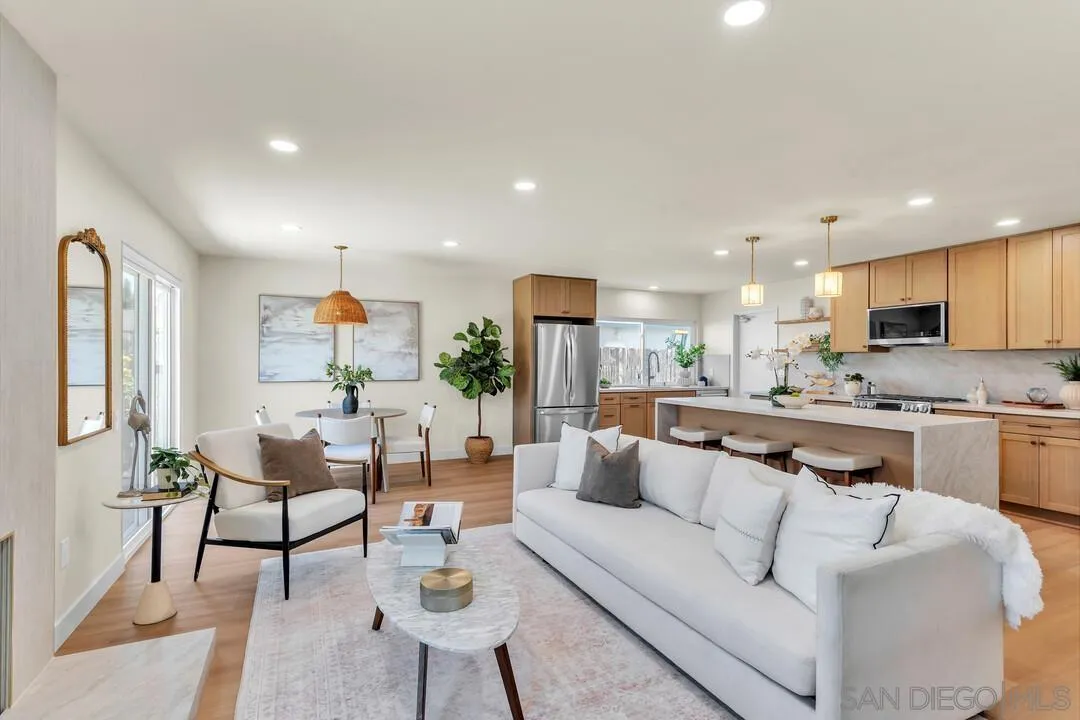 https://cdn.realtyfeed.com/cdn/127/260017463/9873d709192cd05f36ab2d8abbb83672.webp