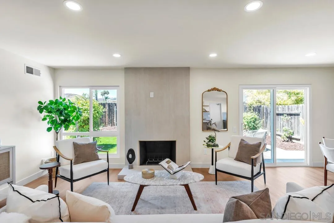 https://cdn.realtyfeed.com/cdn/127/260017463/b031410cc39eec05ecc46684e5f339e3.webp
