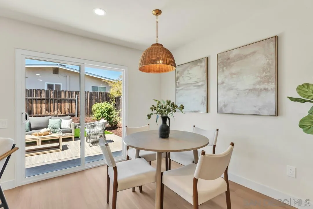 https://cdn.realtyfeed.com/cdn/127/260017463/f8fe0c9812b3c2a6dbf350744841bce2.webp
