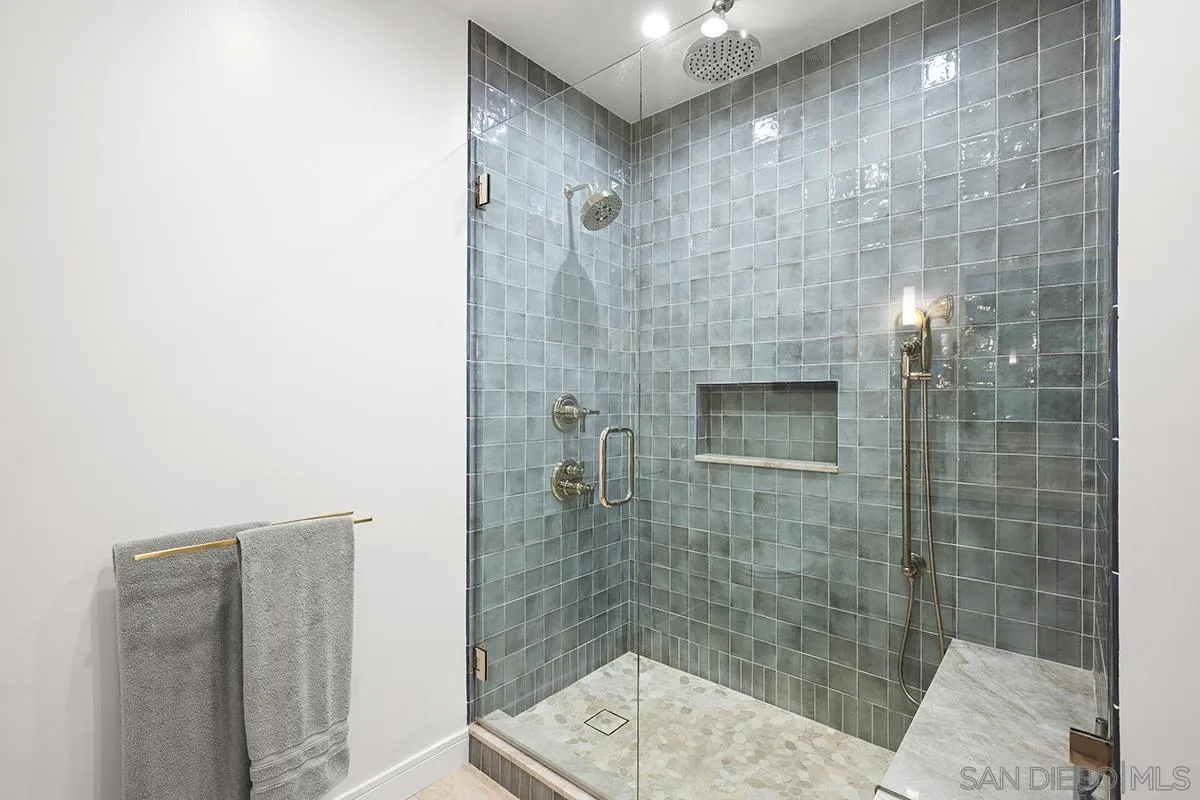 Photo #38: 260017465 Listing: Photo #38