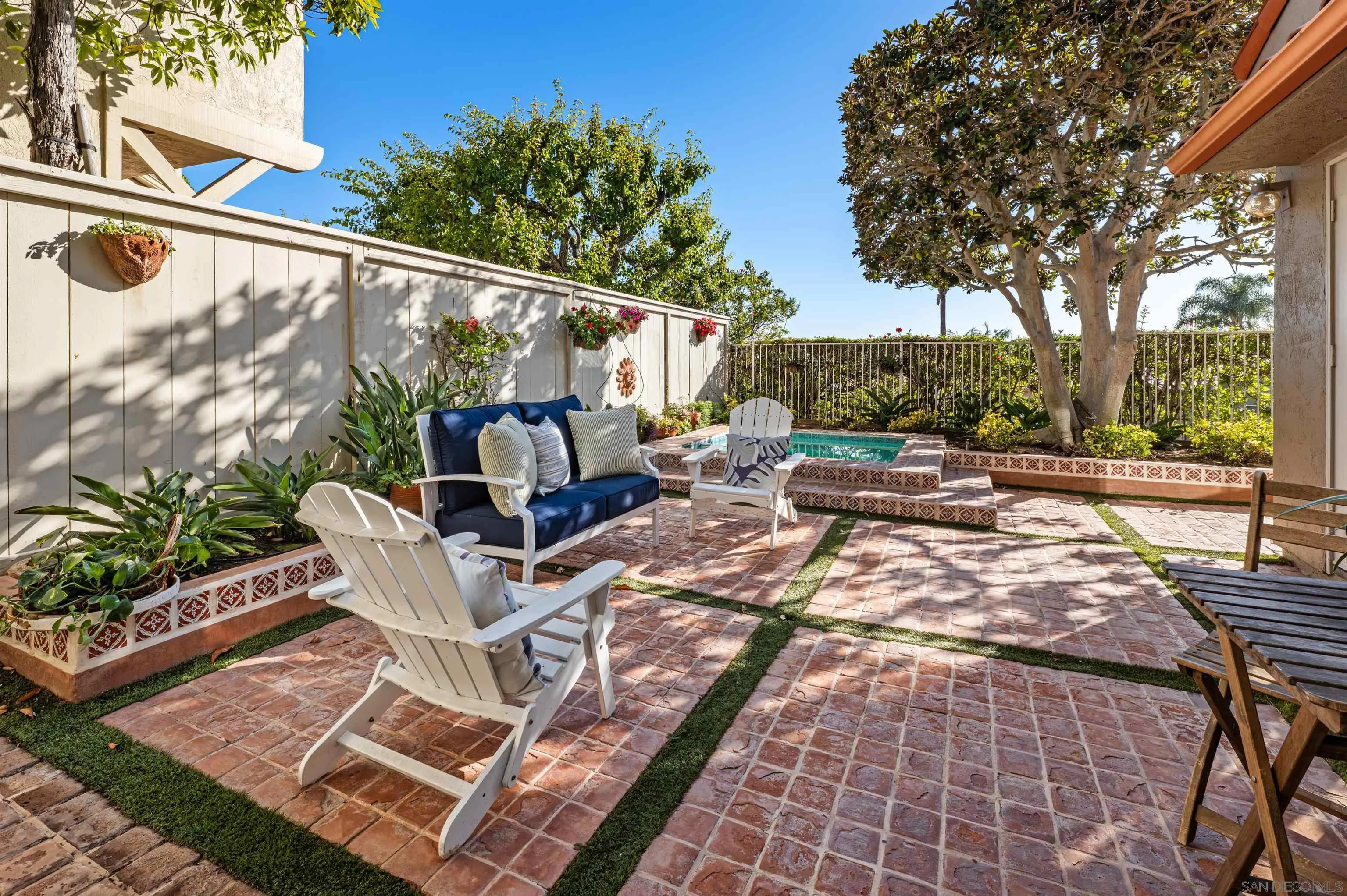 https://cdn.realtyfeed.com/cdn/127/260017467/47989187cf8953aa9e12eb1f250a9612.webp