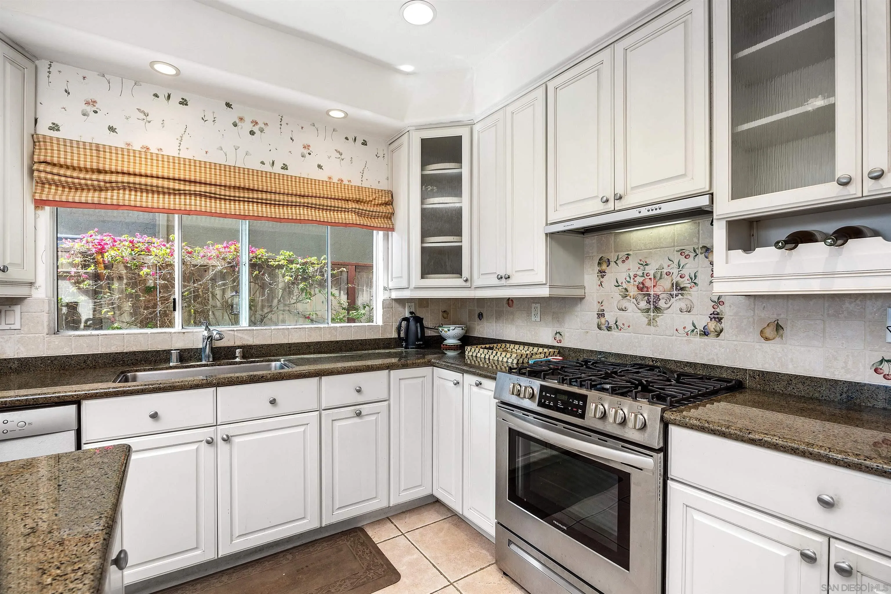 https://cdn.realtyfeed.com/cdn/127/260017467/d0d8c6b6475d344b040acfb6302f214f.webp