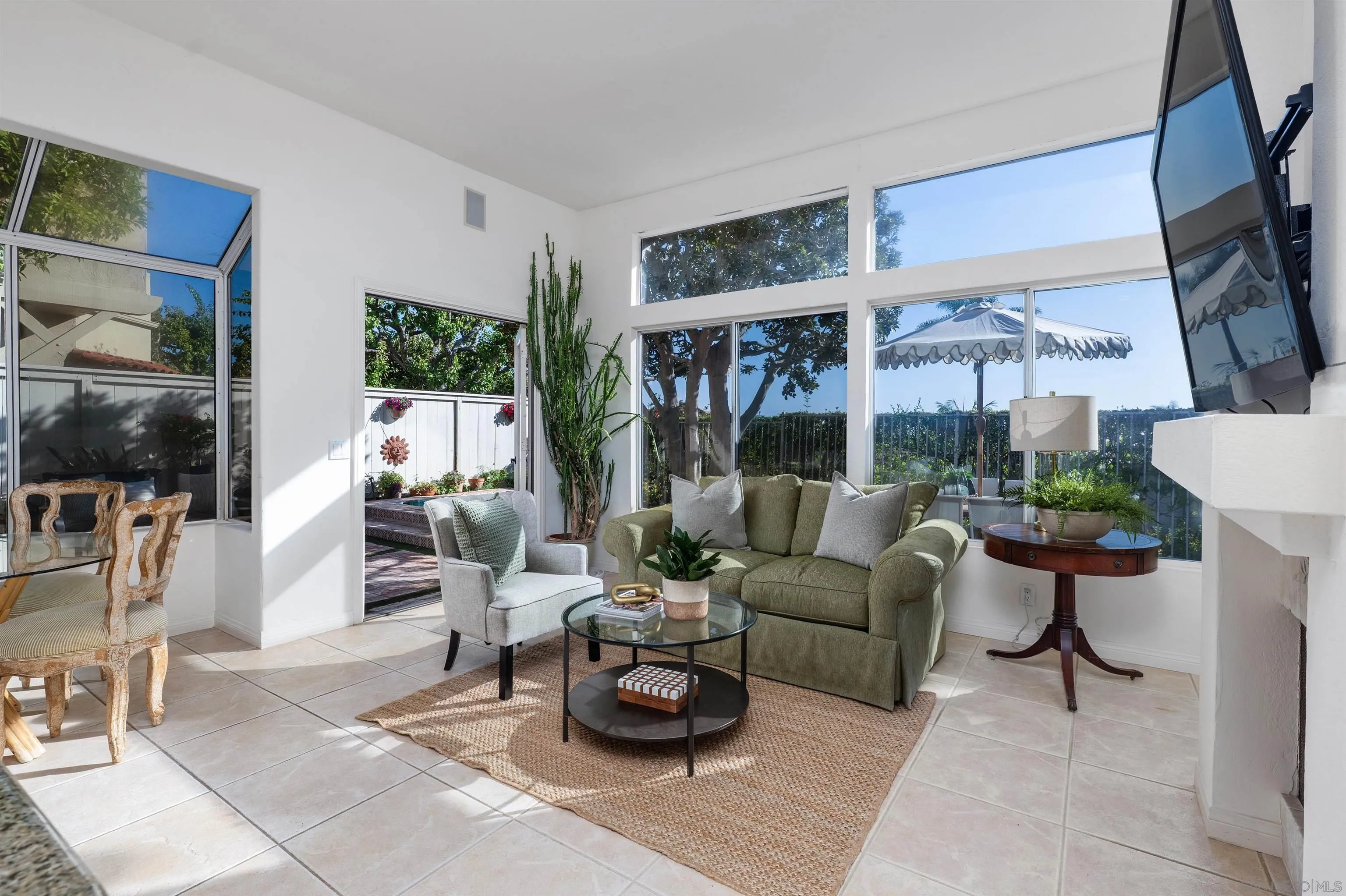 https://cdn.realtyfeed.com/cdn/127/260017467/df56b1f72ea2747bbdbf521ba3f5e7df.webp