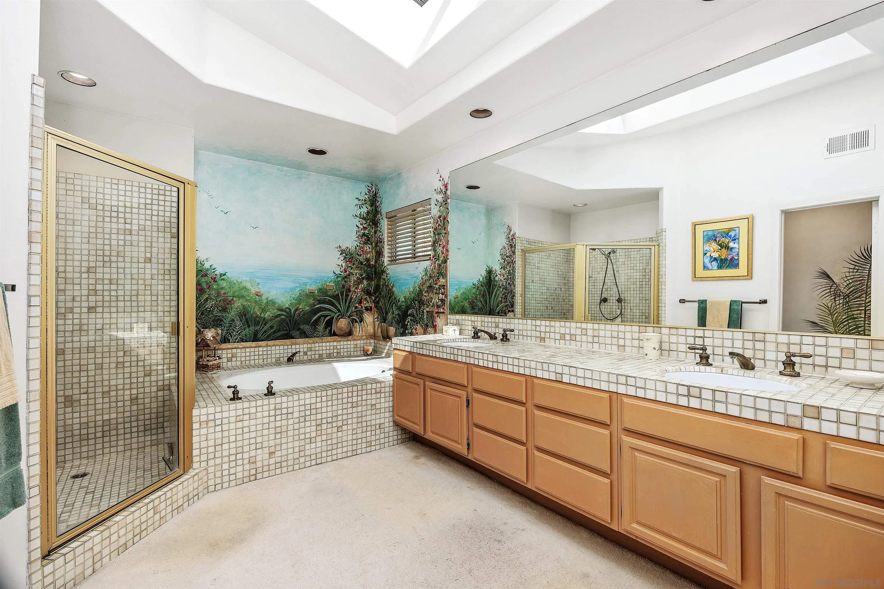 https://cdn.realtyfeed.com/cdn/127/260017467/eaaf1b64667503b95df87a1cc74bd3c6.webp