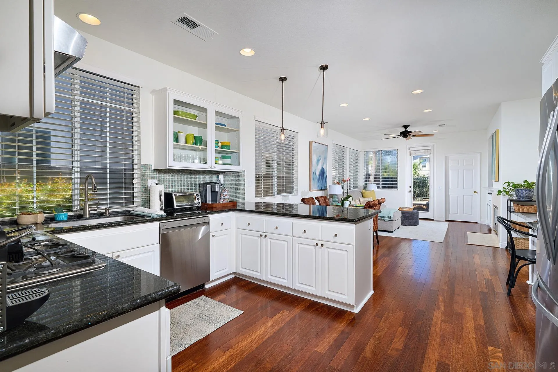 https://cdn.realtyfeed.com/cdn/127/260017477/a58ccb8afb7ae606c078c419cdb6a88a.webp