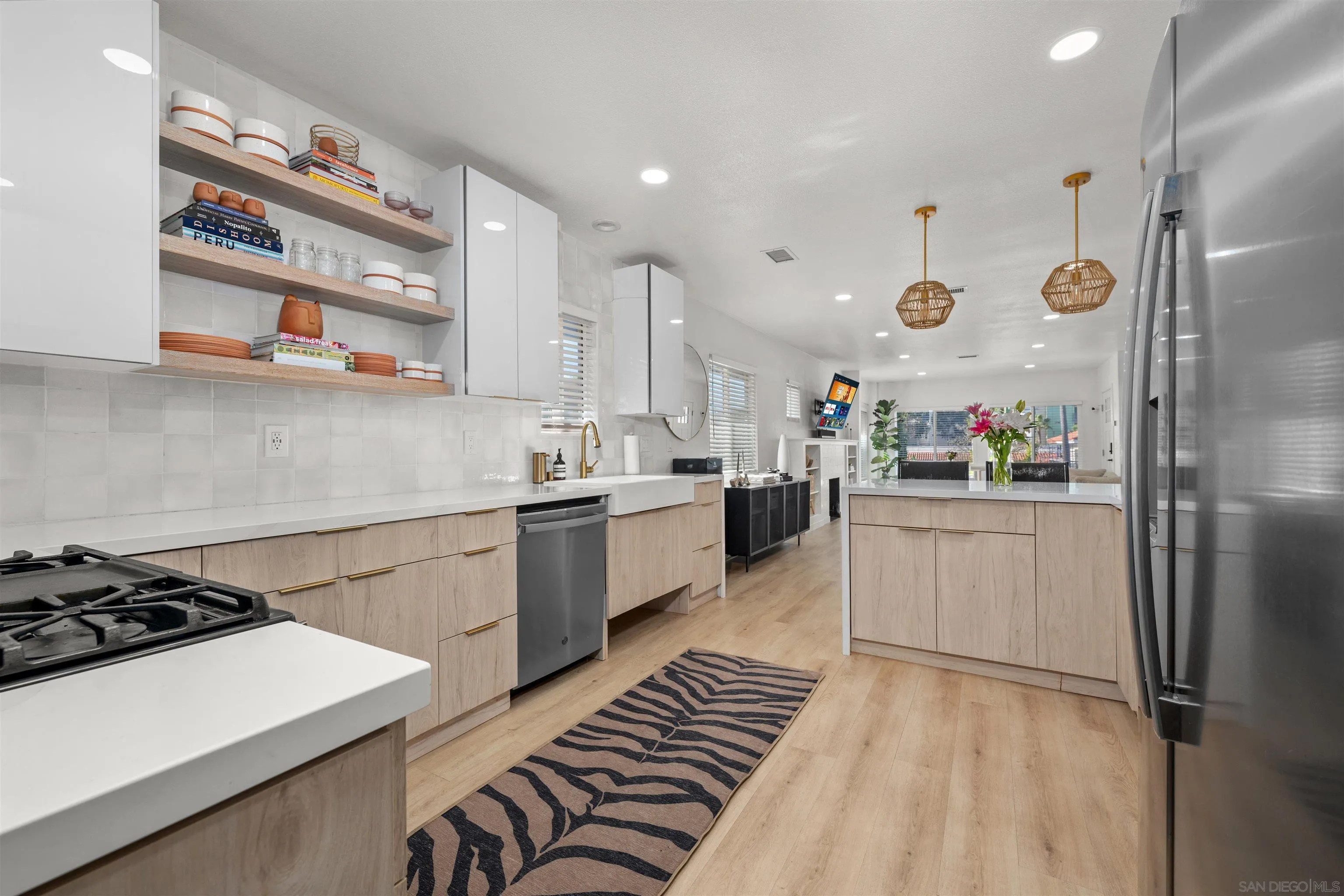https://cdn.realtyfeed.com/cdn/127/260017480/8135b77b047f756870db945915ddbfcb.webp