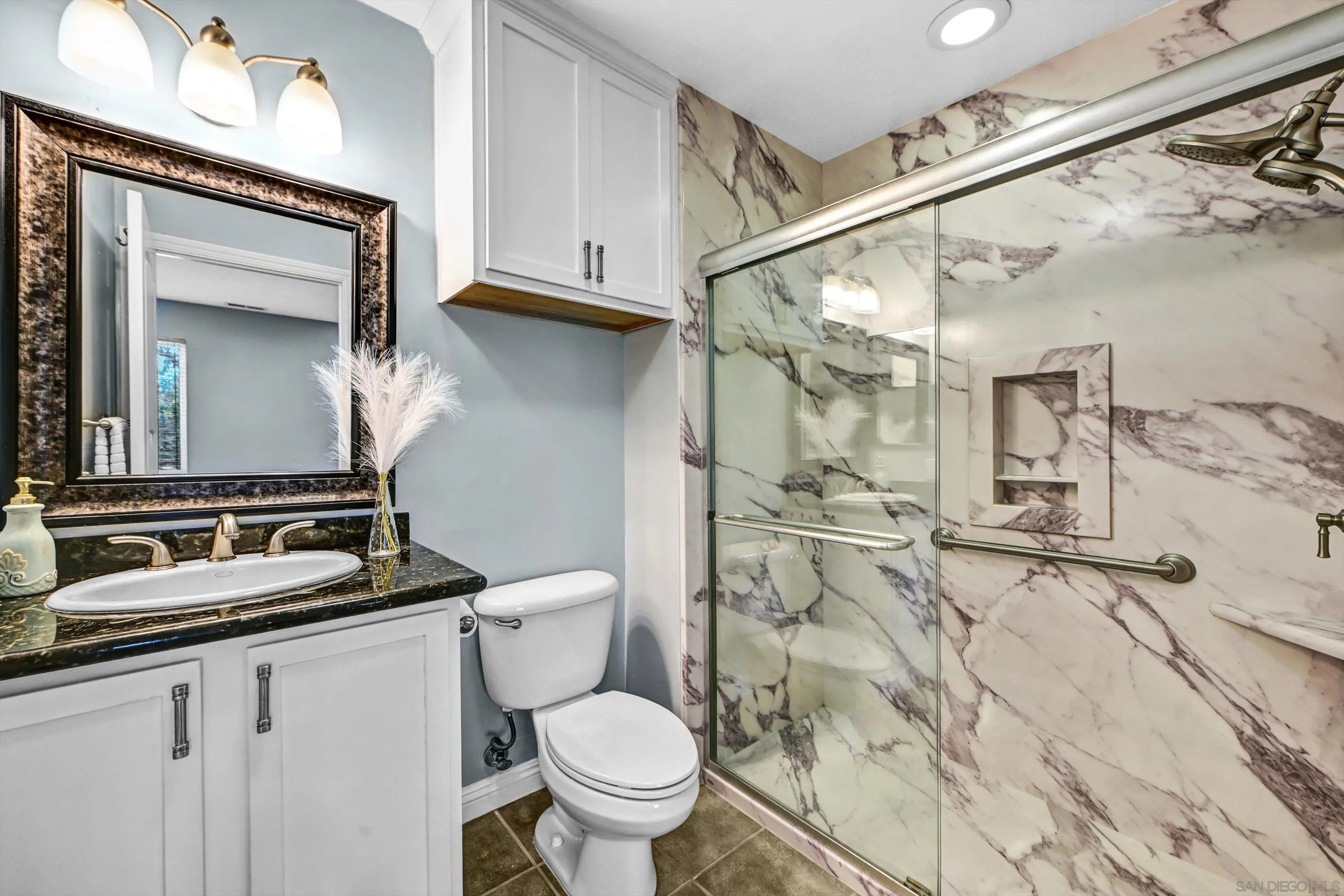 https://cdn.realtyfeed.com/cdn/127/260017484/8b6da54347017aa328cee2a218081510.webp